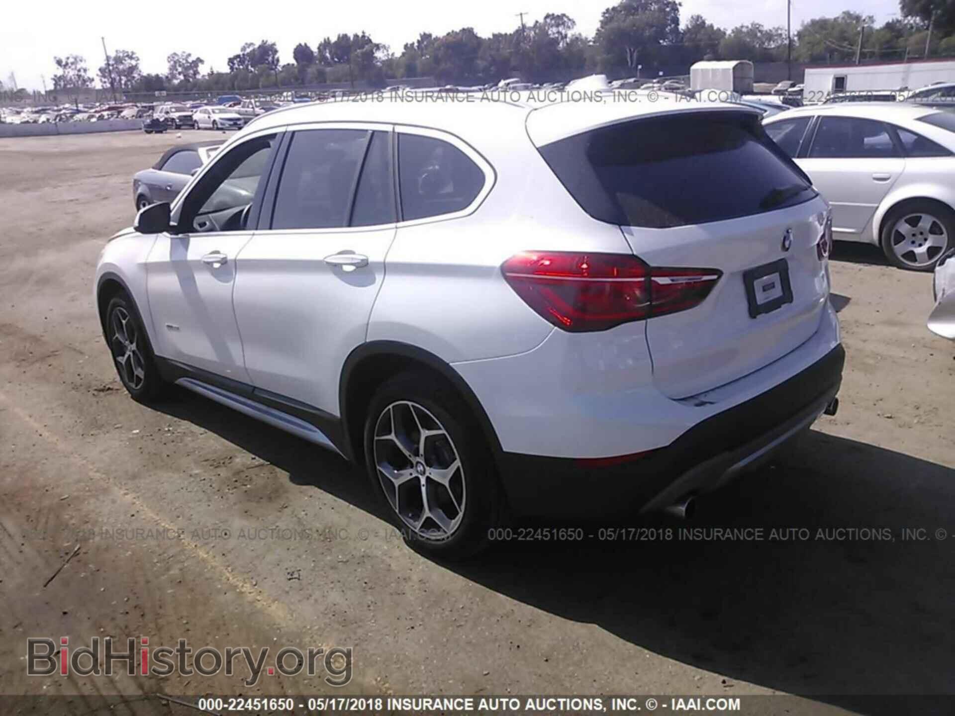 2017 Bmw X1 - VIN: WBXHT3C39H5F81021 - Фото 3