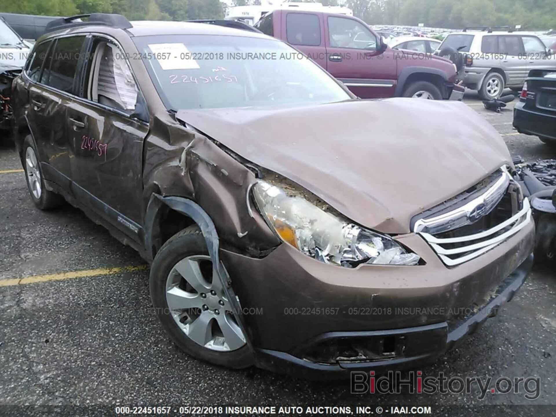 Photo 4S4BRBGC2B3409317 - Subaru Outback 2011