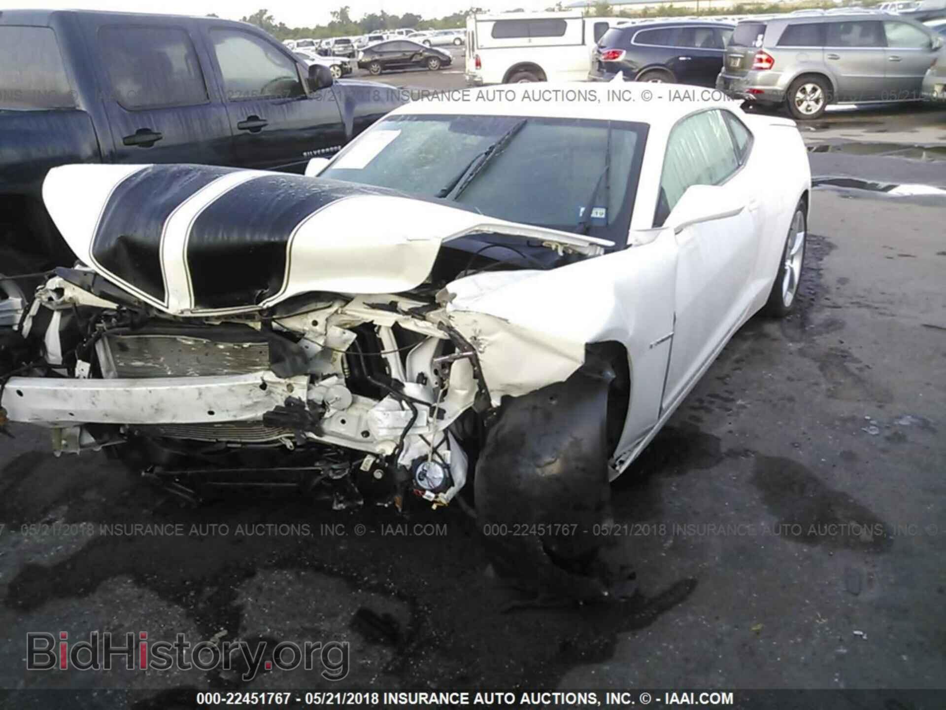 2015 Chevrolet Camaro - VIN: 2G1FF1E30F9225320 - Фото 2