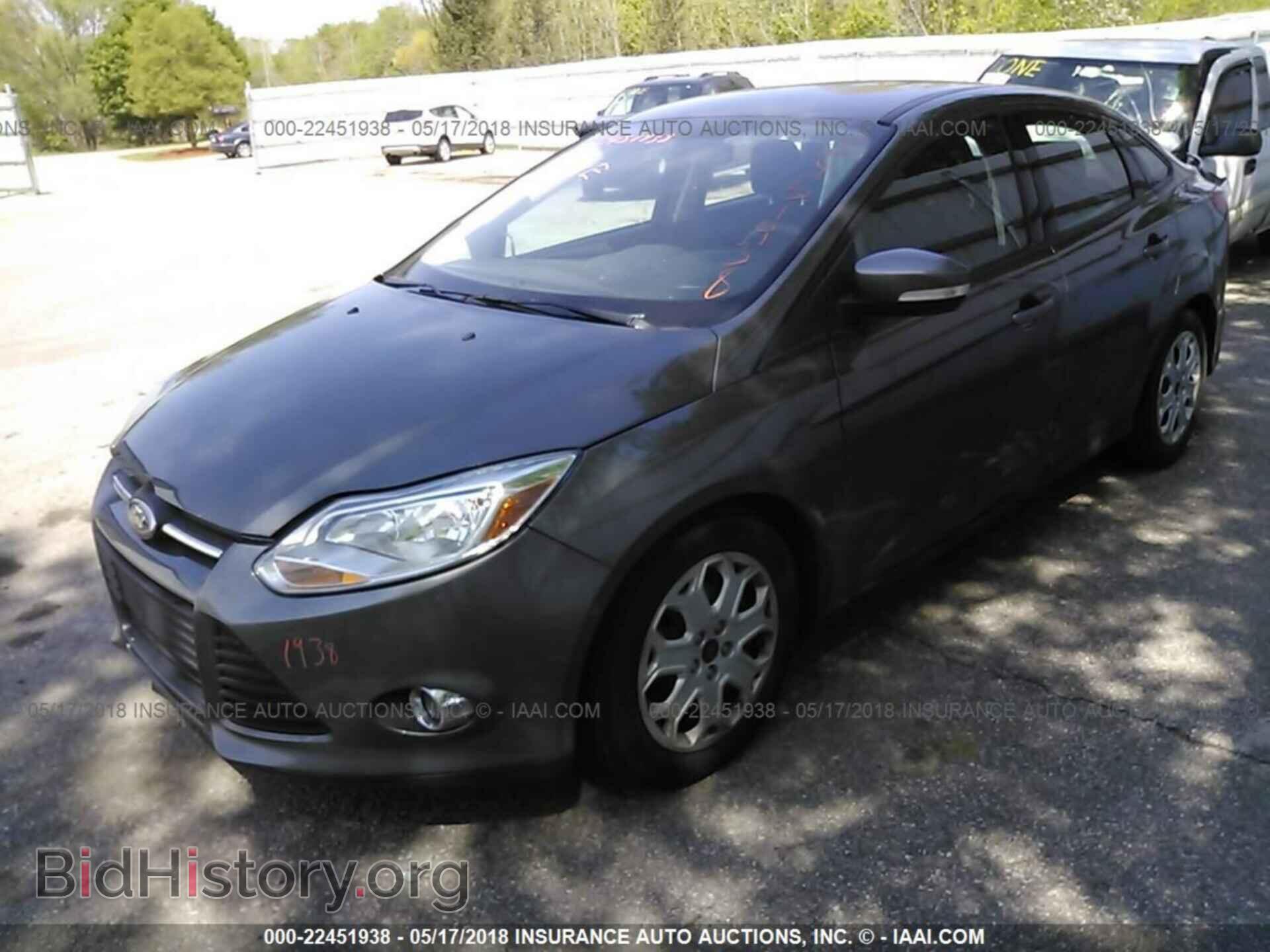 2012 Ford Focus - VIN: 1FAHP3F23CL340101 - Фото 2