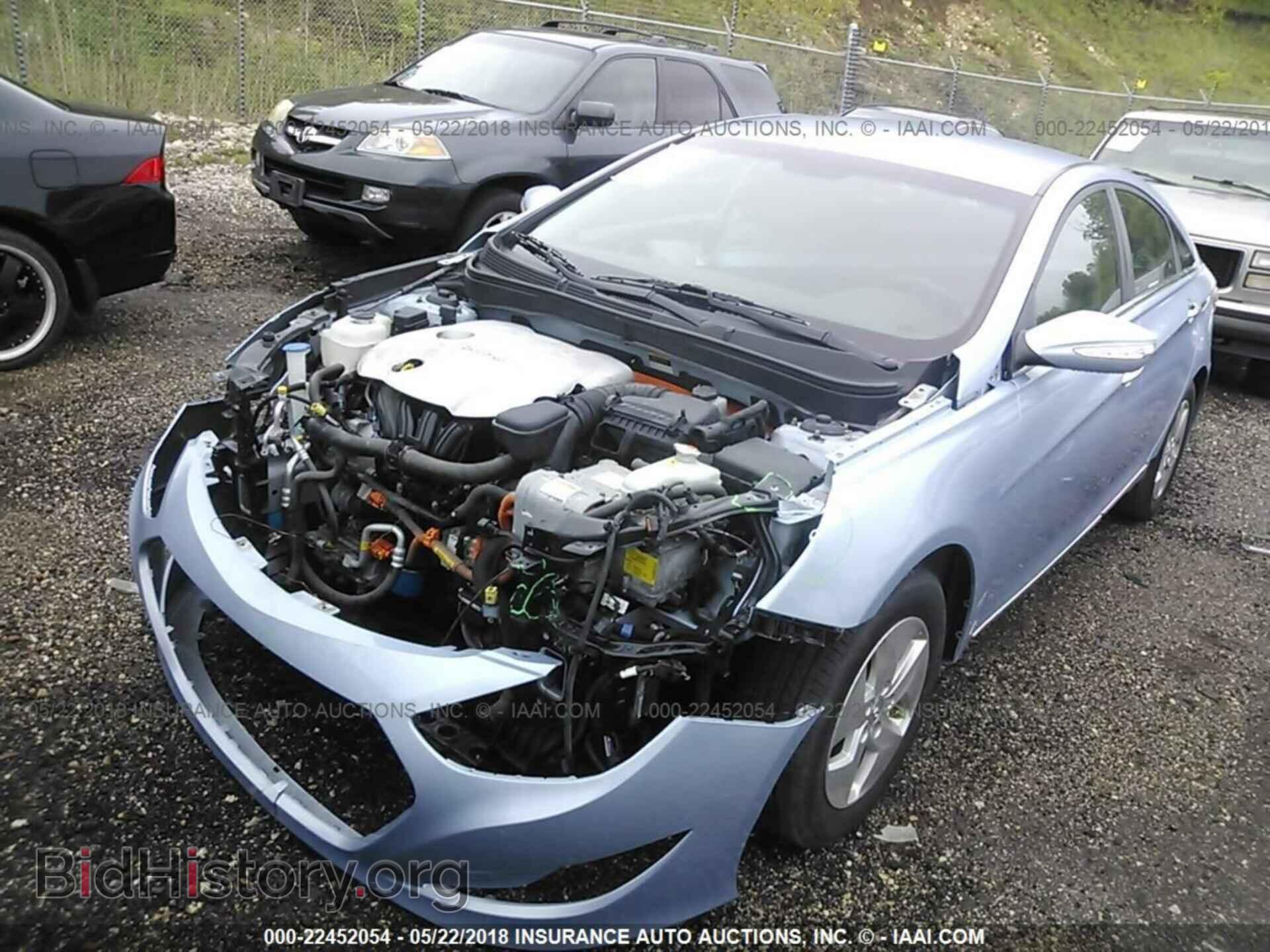 2012 Hyundai Sonata - VIN: KMHEC4A45CA024147 - Фото 2