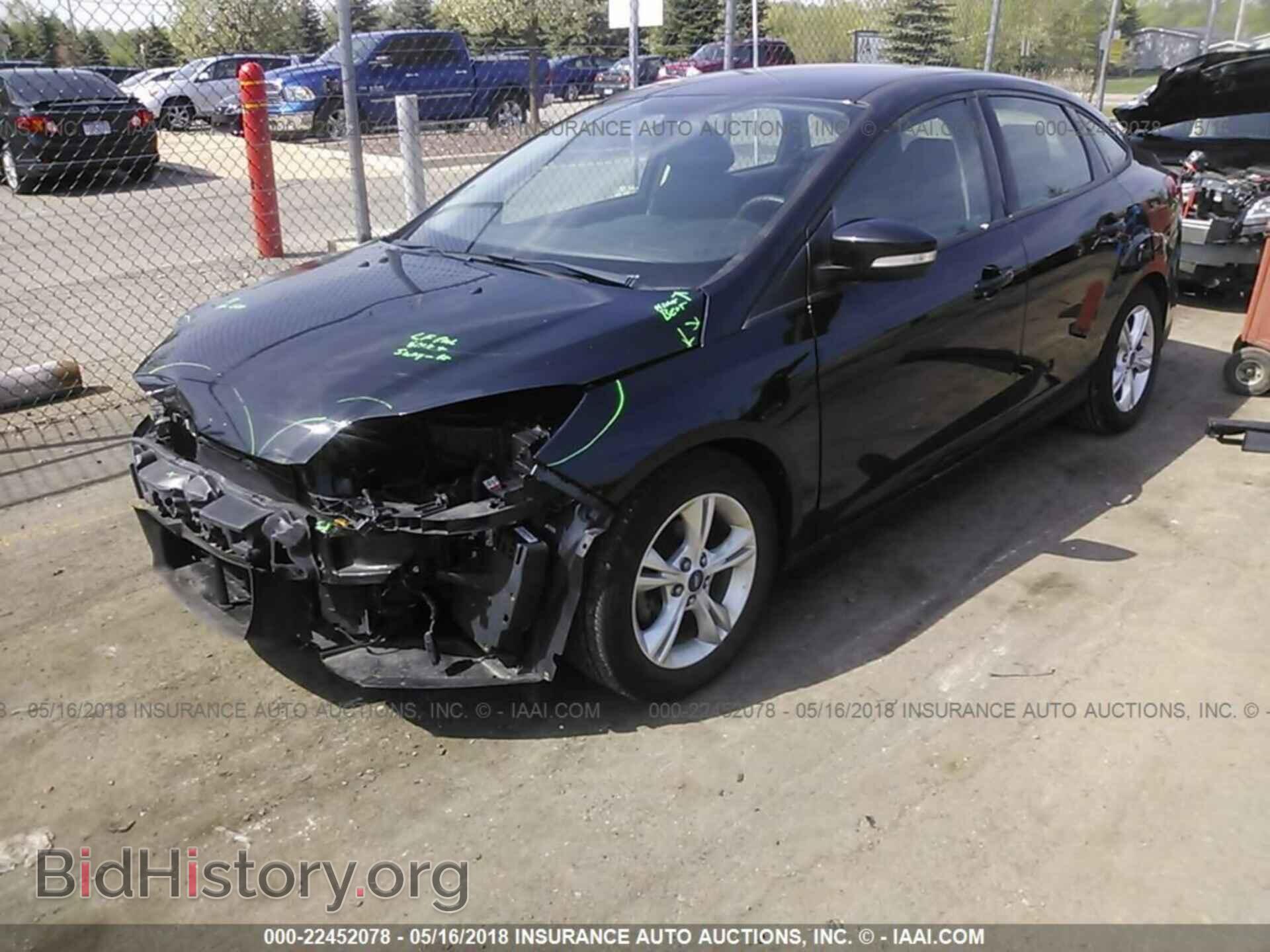 2014 Ford Focus - VIN: 1FADP3F21EL122434 - Фото 2