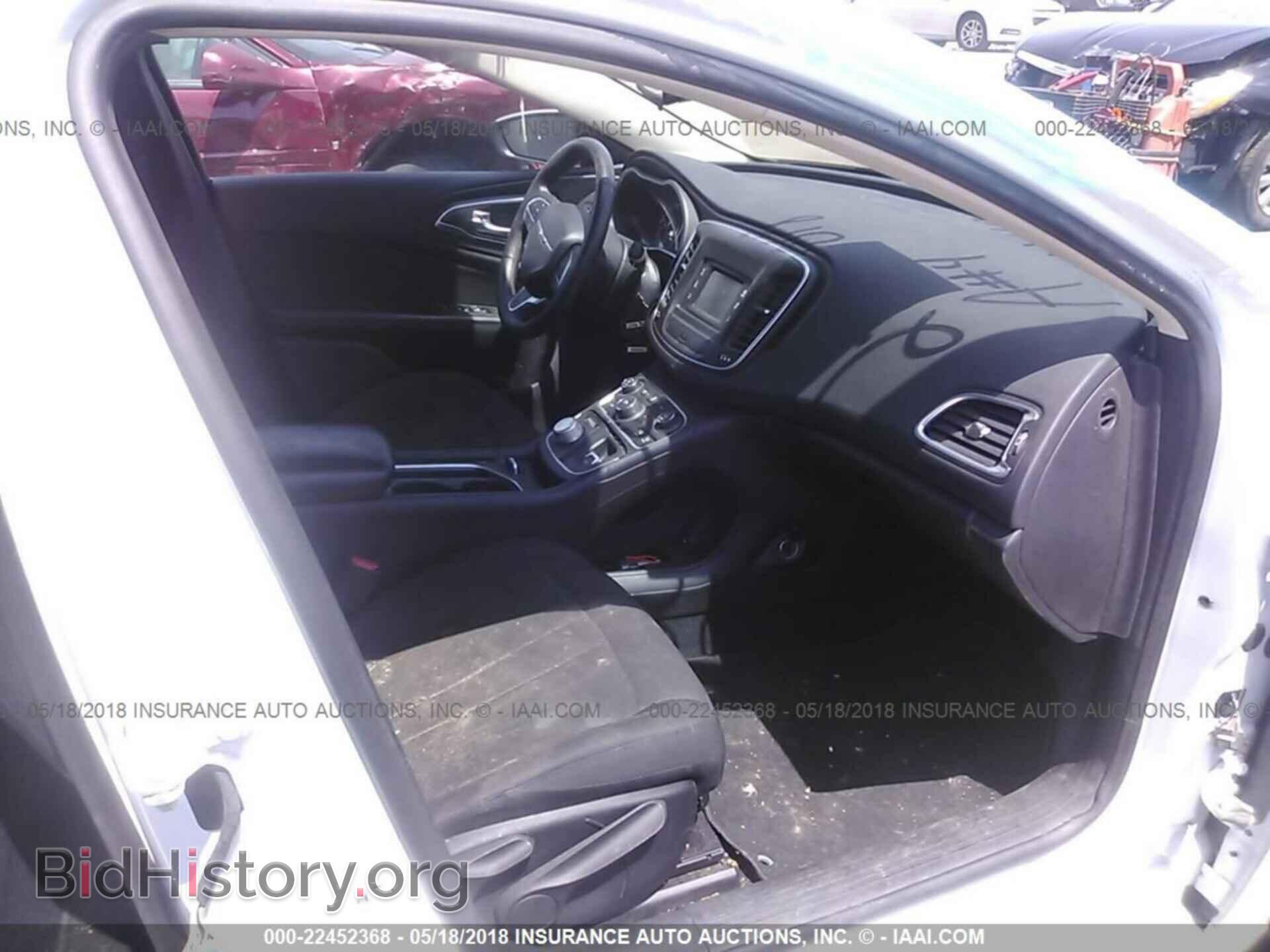 2016 Chrysler 200 - VIN: 1C3CCCAB4GN131648 - Фото 5