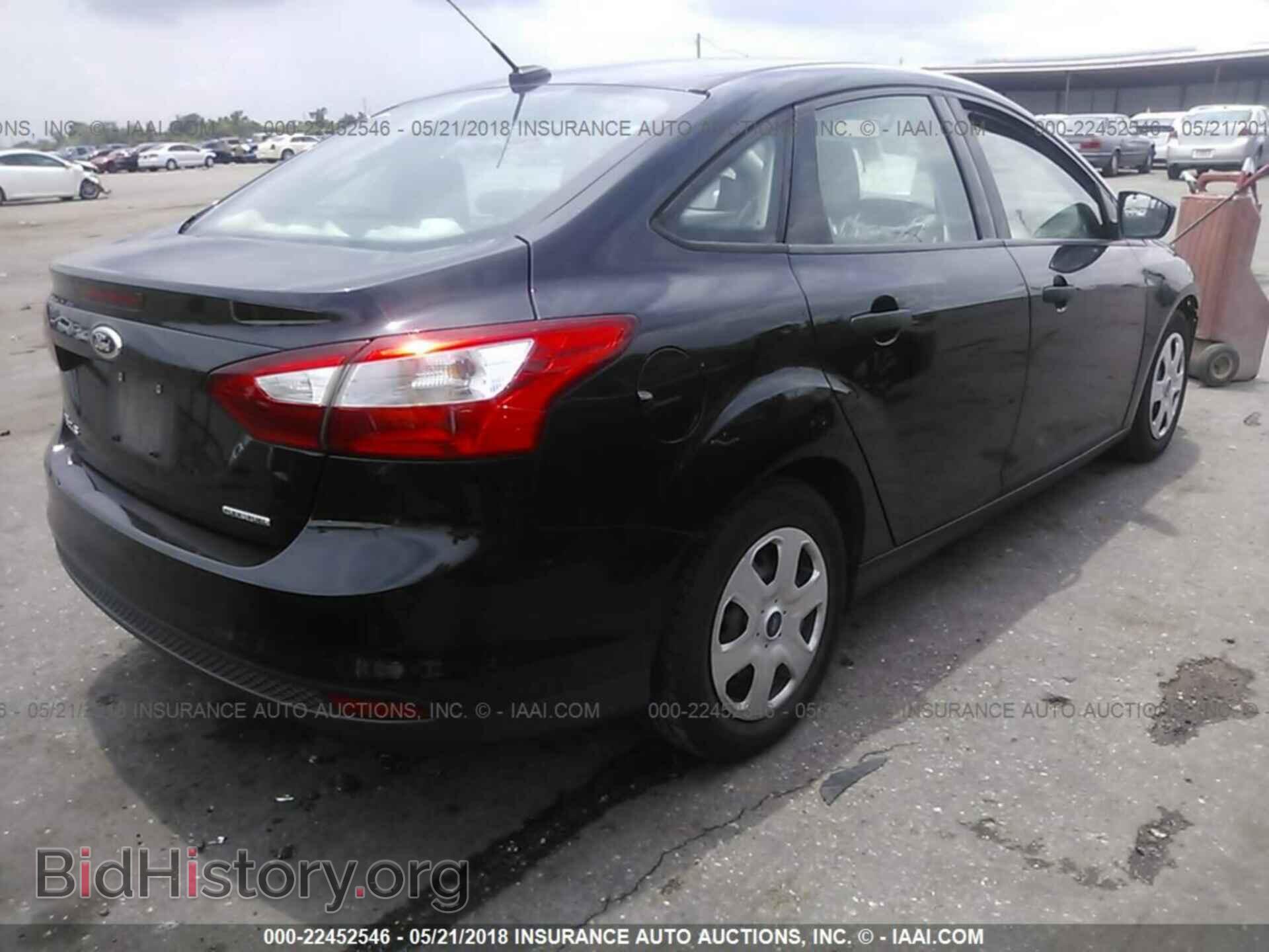 2012 Ford Focus - VIN: 1FAHP3E29CL434999 - Photo 4
