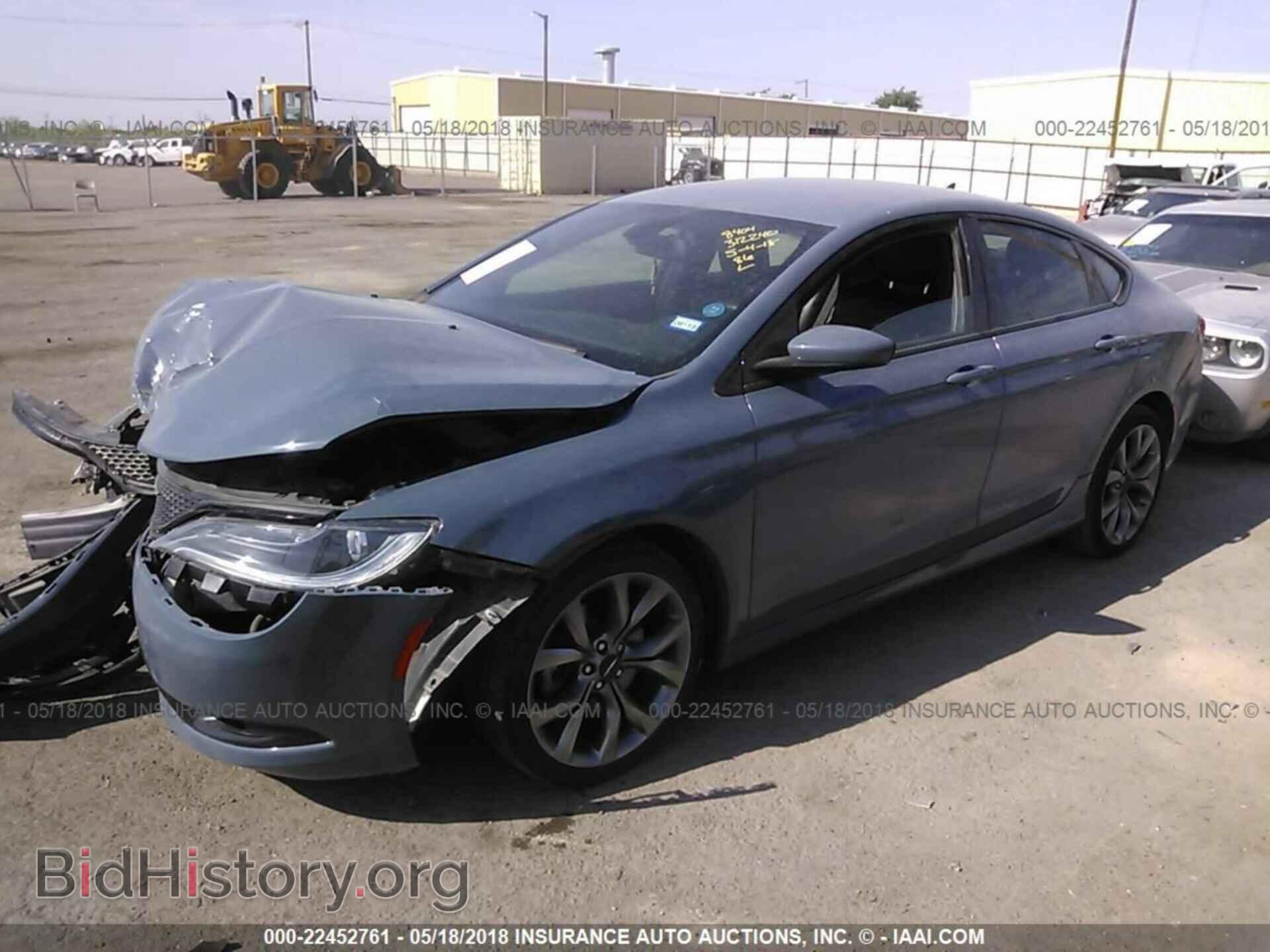 2015 Chrysler 200 - VIN: 1C3CCCBB7FN614550 - Photo 2