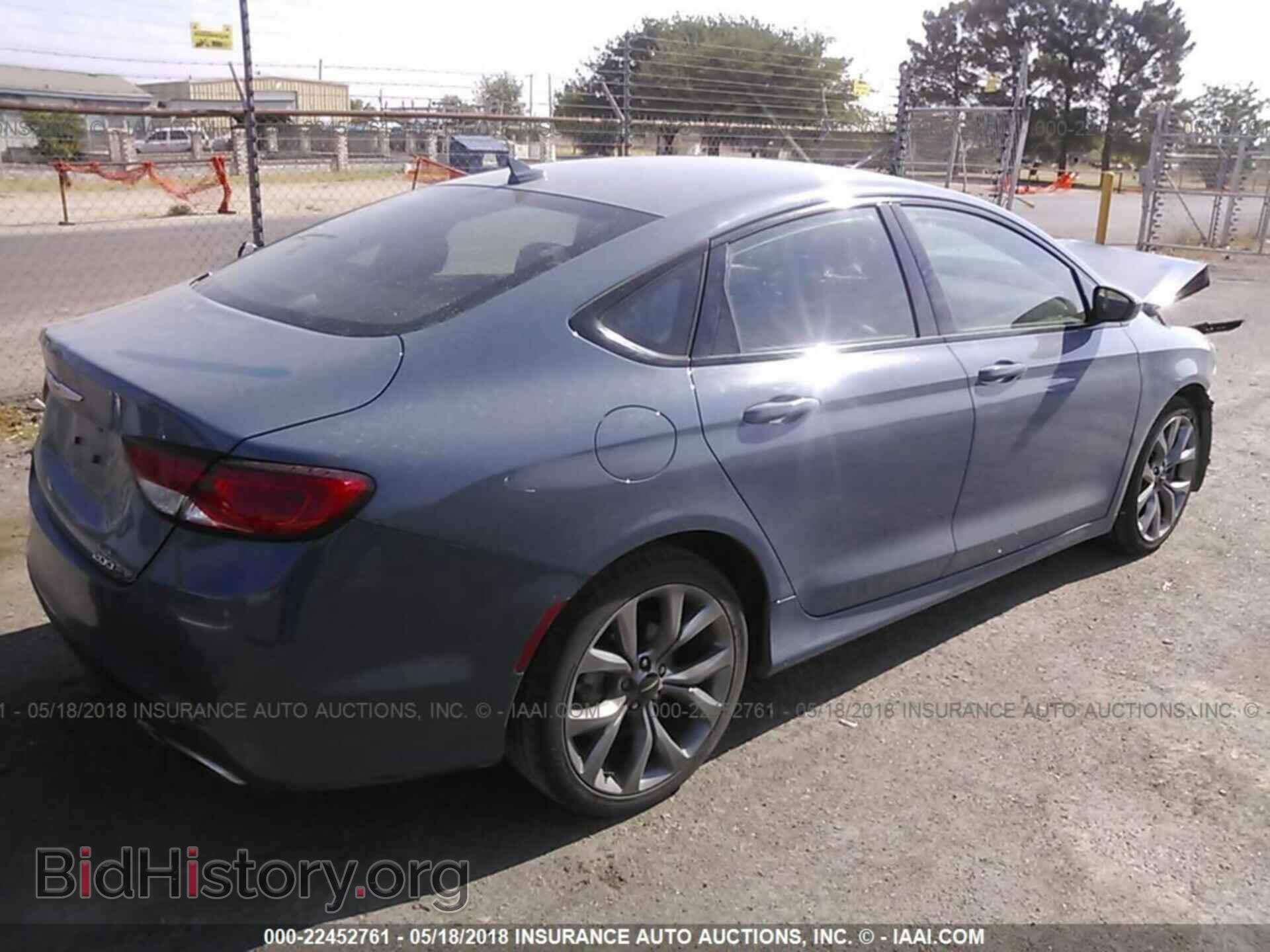 2015 Chrysler 200 - VIN: 1C3CCCBB7FN614550 - Photo 4