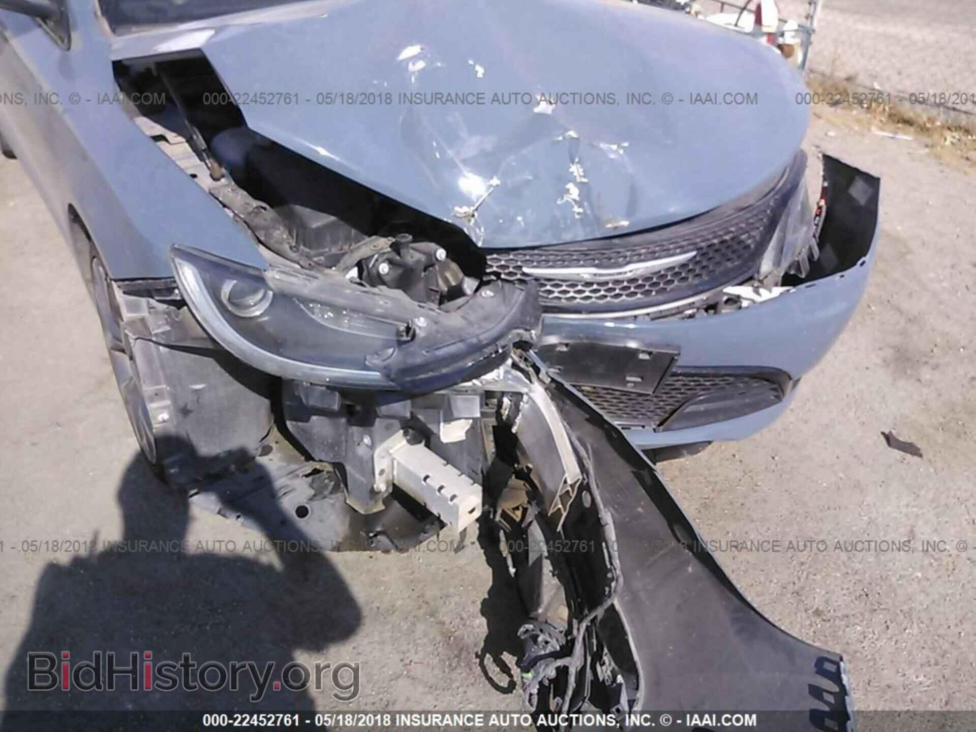 2015 Chrysler 200 - VIN: 1C3CCCBB7FN614550 - Photo 6