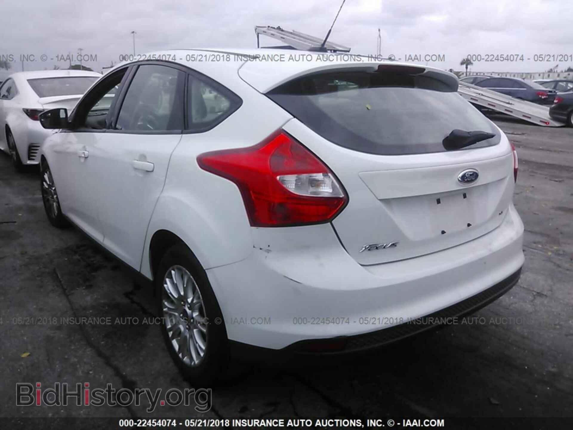 2012 Ford Focus - VIN: 1FAHP3K27CL121132 - Photo 3
