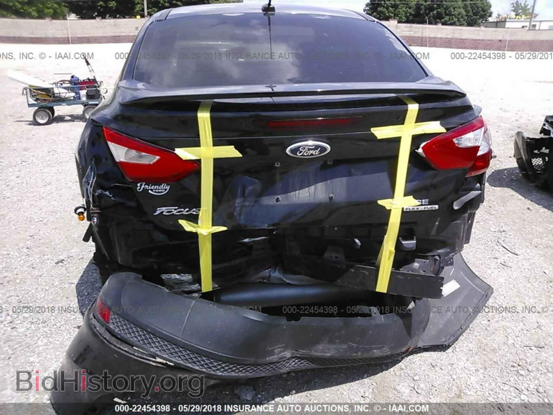 2014 Ford Focus - VIN: 1FADP3F28EL330861 - Фото 6