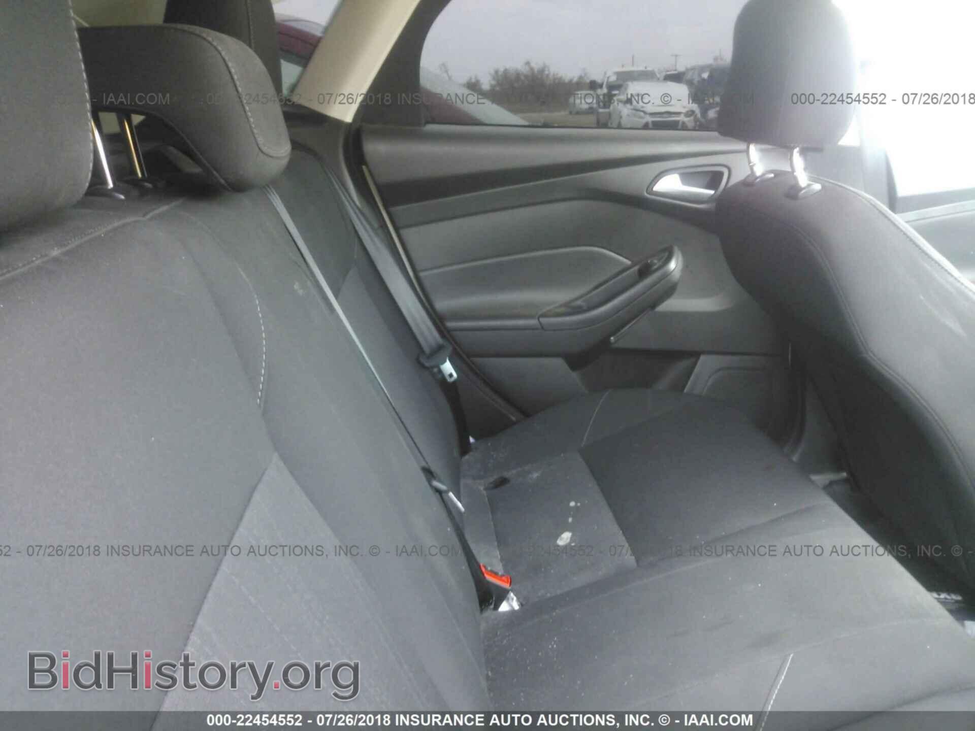 2016 Ford Focus - VIN: 1FADP3K21GL263822 - Фото 8