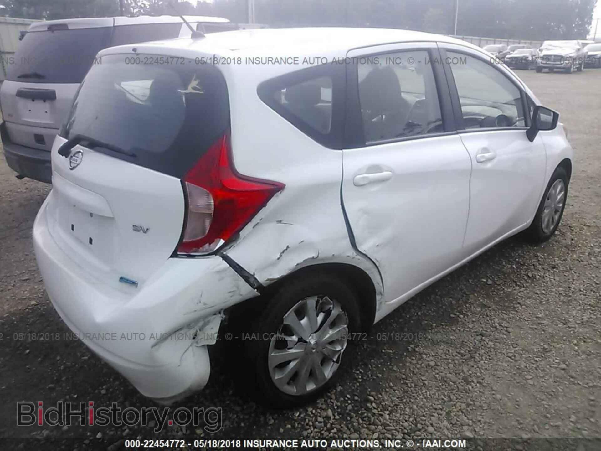 2015 Nissan Versa note - VIN: 3N1CE2CP7FL443960 - Фото 4