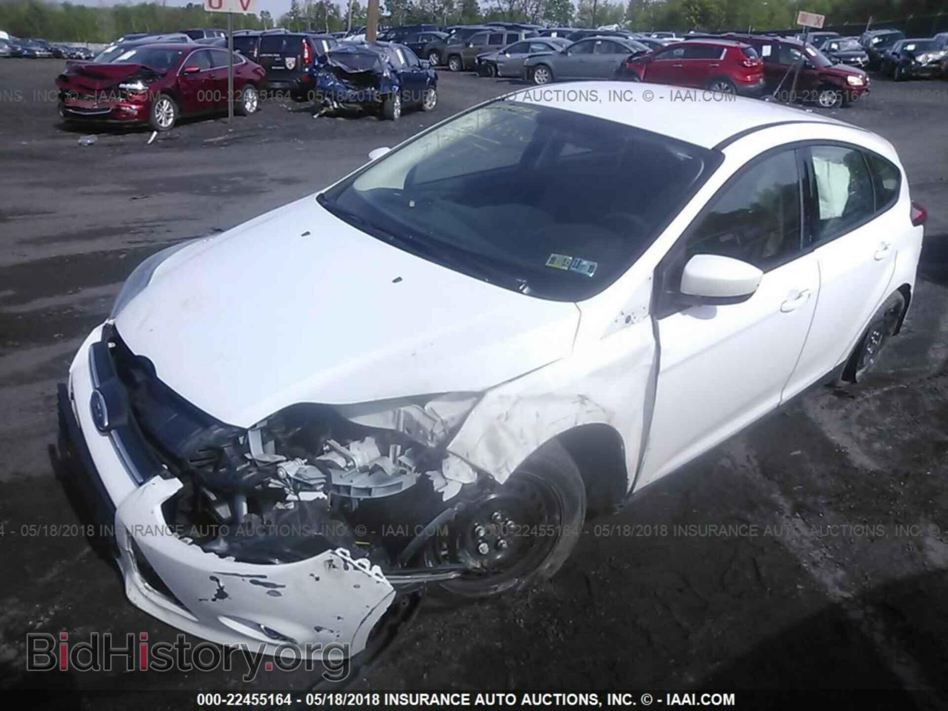 2012 Ford Focus - VIN: 1FAHP3K20CL190938 - Photo 2