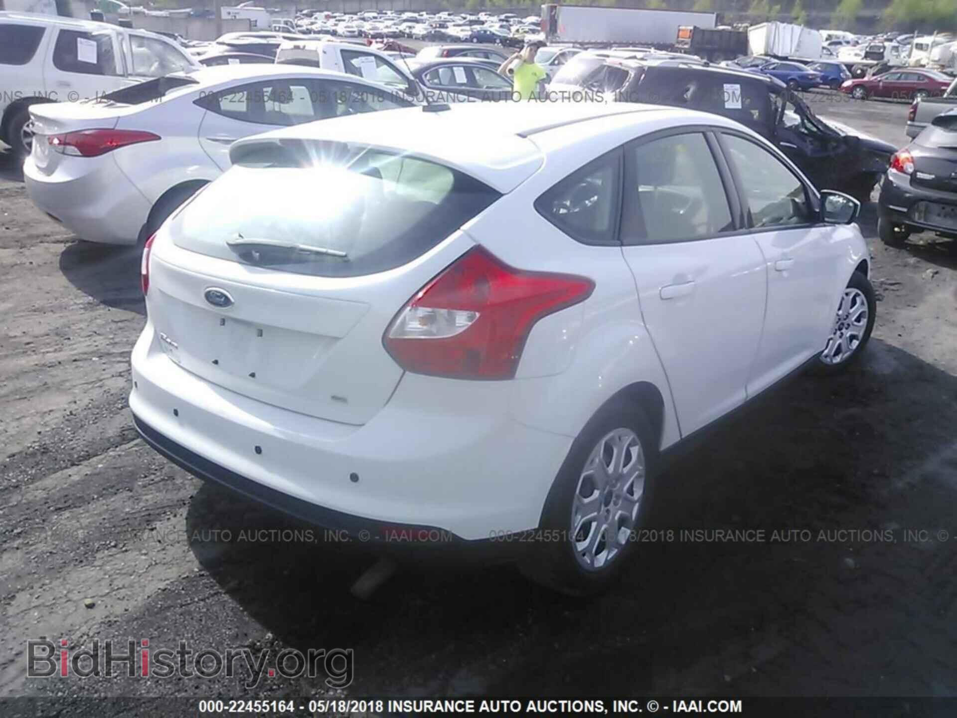 2012 Ford Focus - VIN: 1FAHP3K20CL190938 - Photo 4