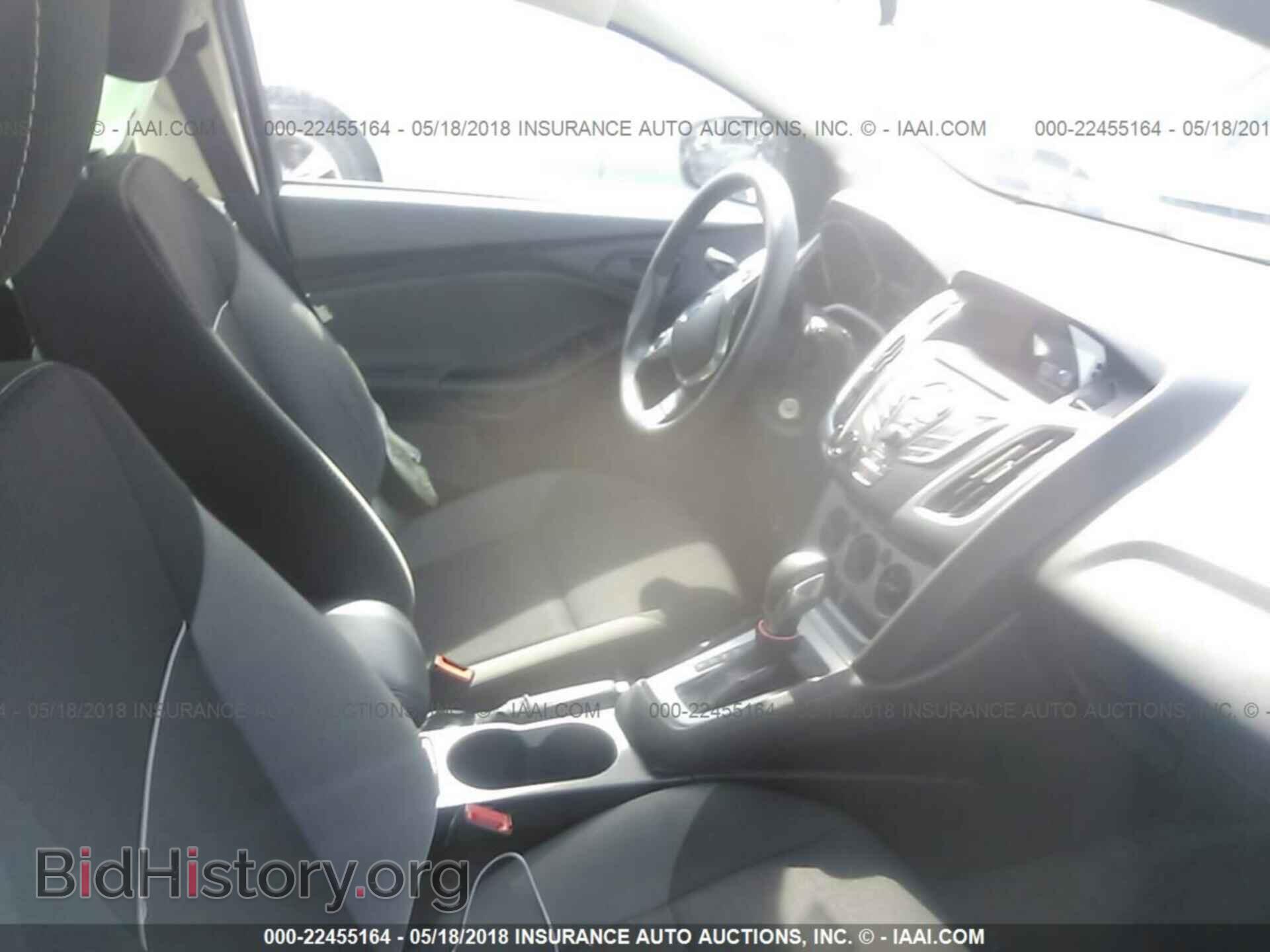 2012 Ford Focus - VIN: 1FAHP3K20CL190938 - Photo 5