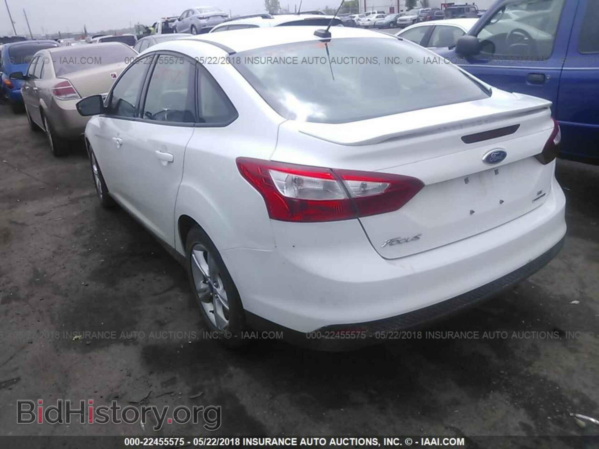 2012 Ford Focus - VIN: 1FAHP3F21CL427110 - Photo 3