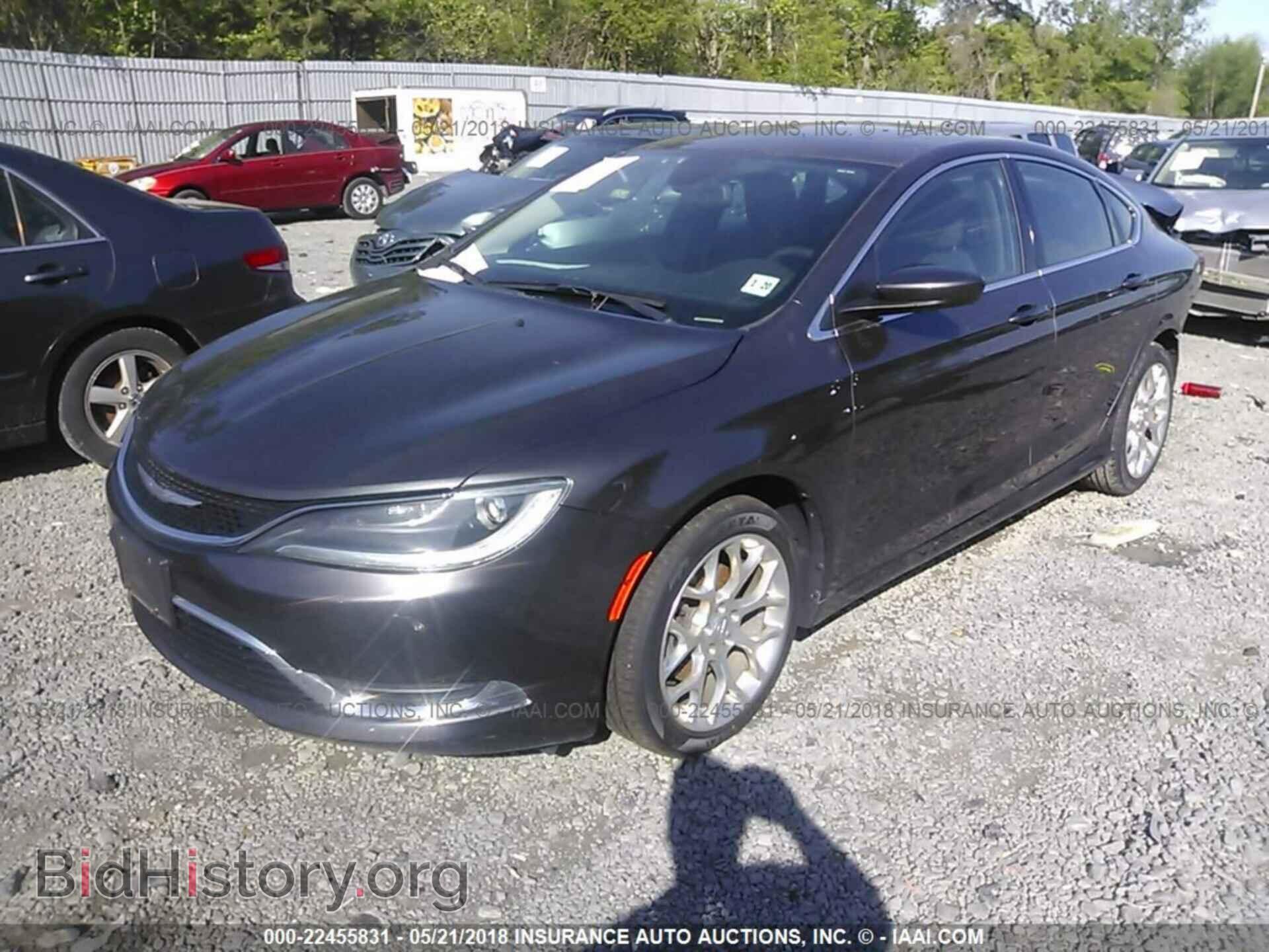 2015 Chrysler 200 - VIN: 1C3CCCAB7FN641829 - Photo 2