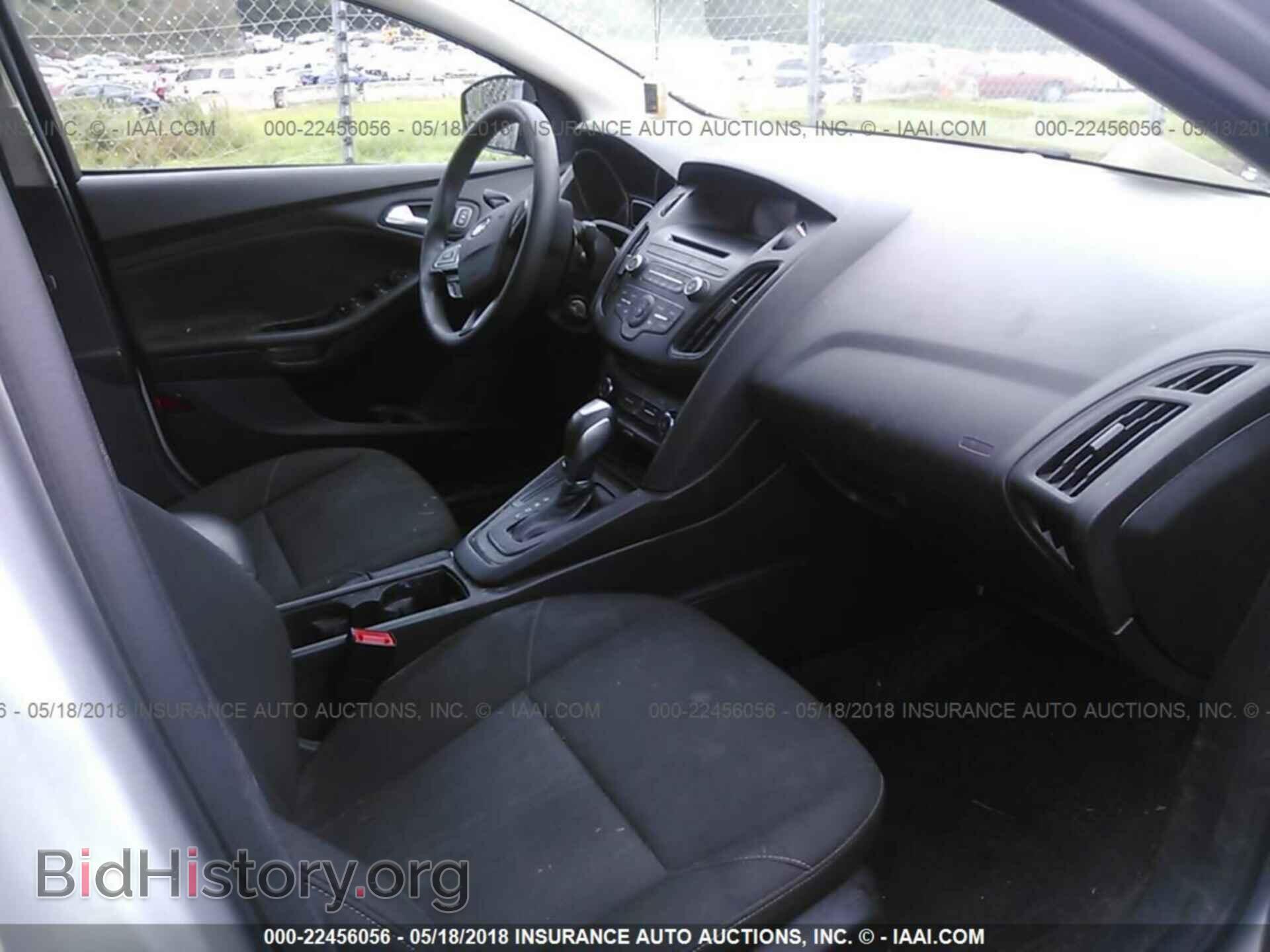 2015 Ford Focus - VIN: 1FADP3F22FL206814 - Photo 5
