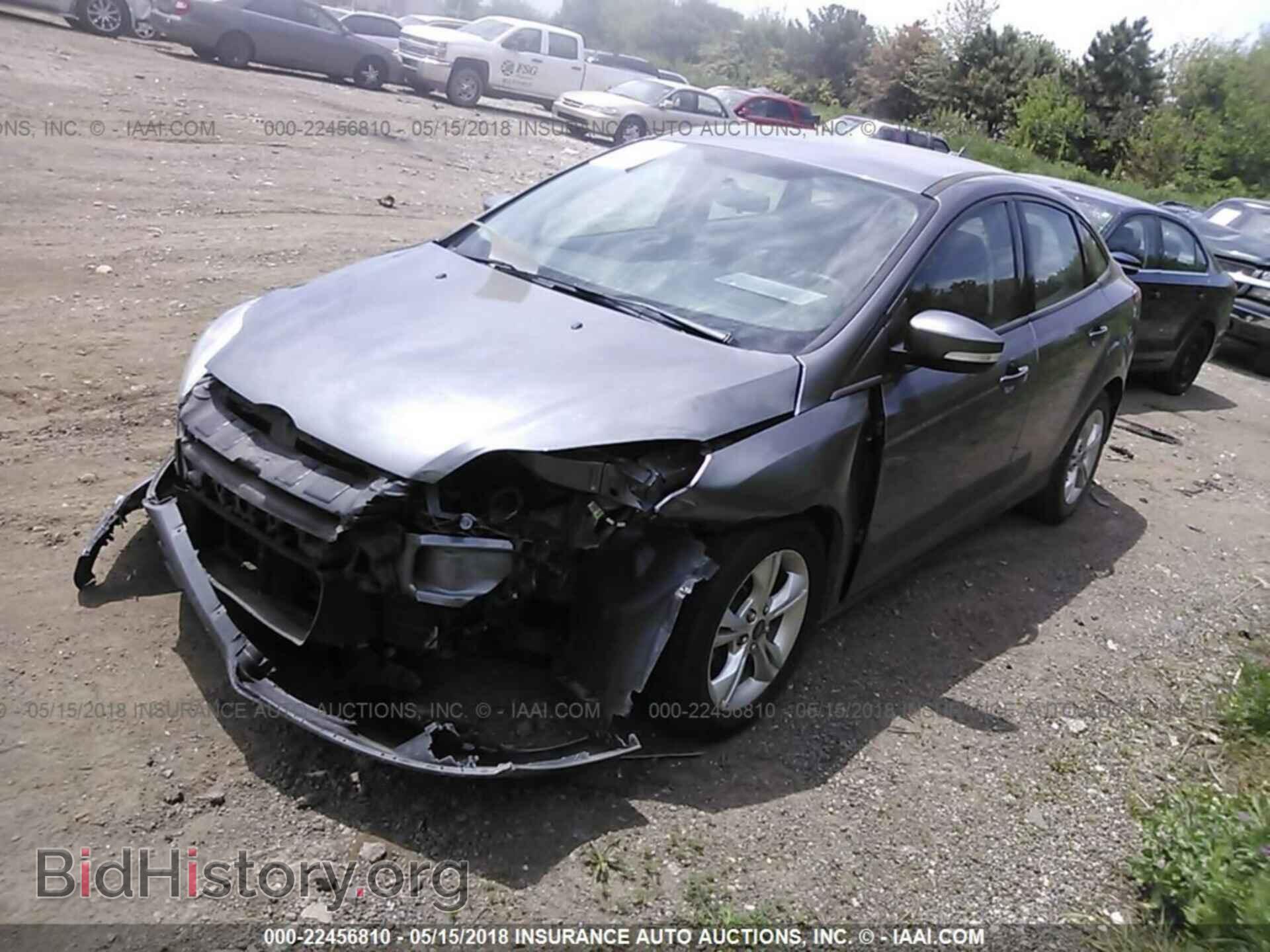 2014 Ford Focus - VIN: 1FADP3F26EL174805 - Photo 2