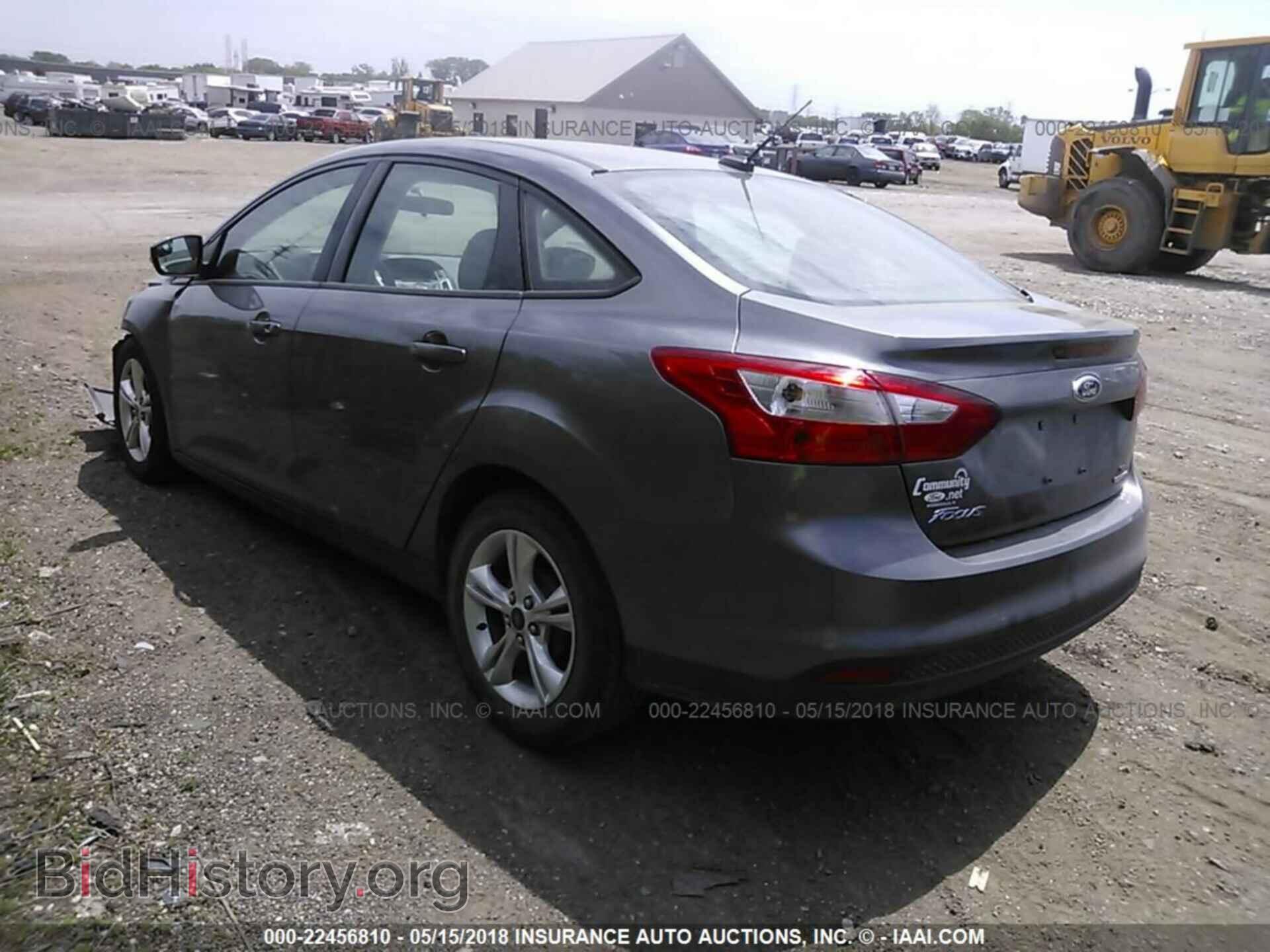 2014 Ford Focus - VIN: 1FADP3F26EL174805 - Photo 3