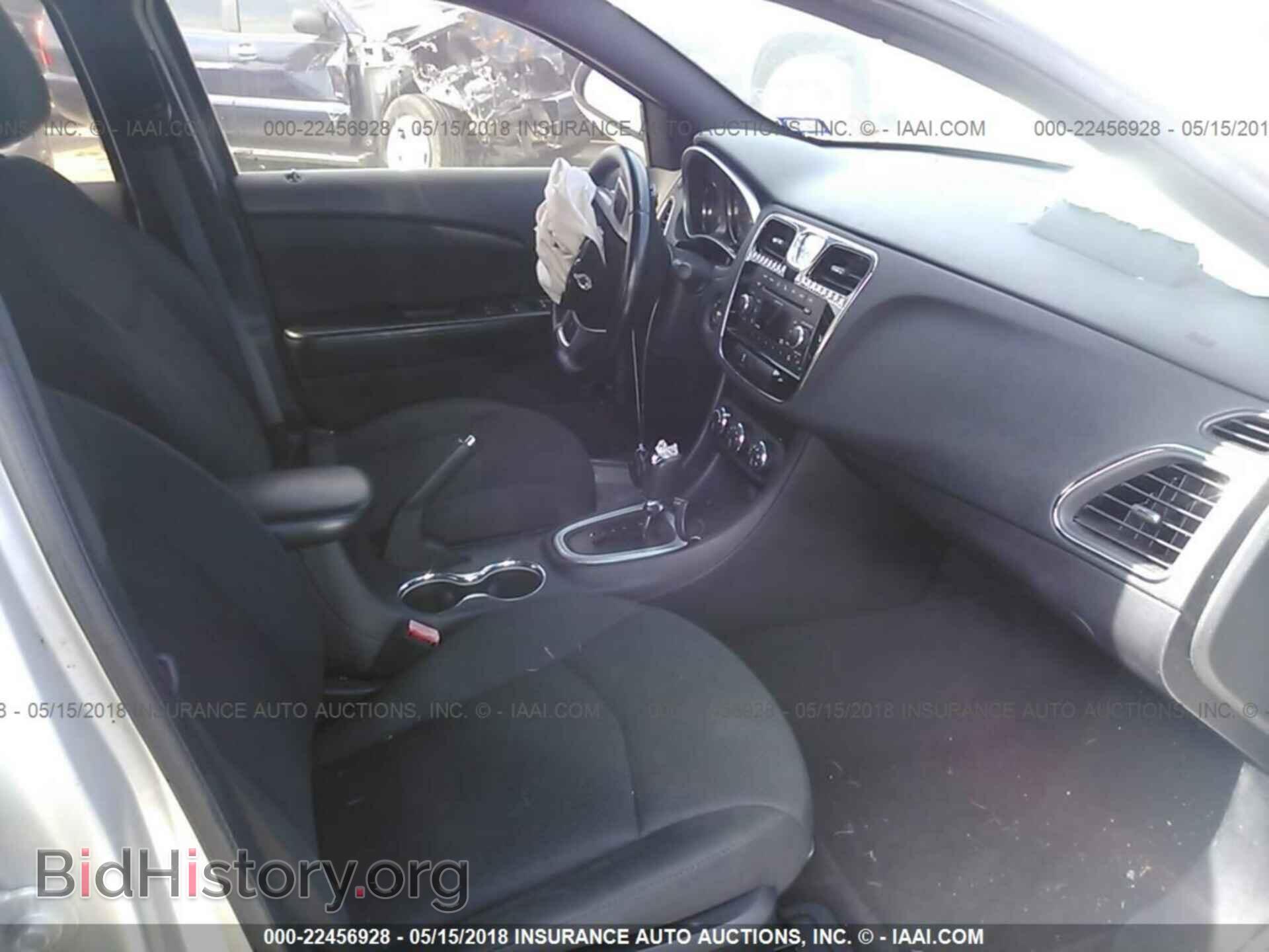 2011 Chrysler 200 - VIN: 1C3BC1FG3BN538776 - Фото 5