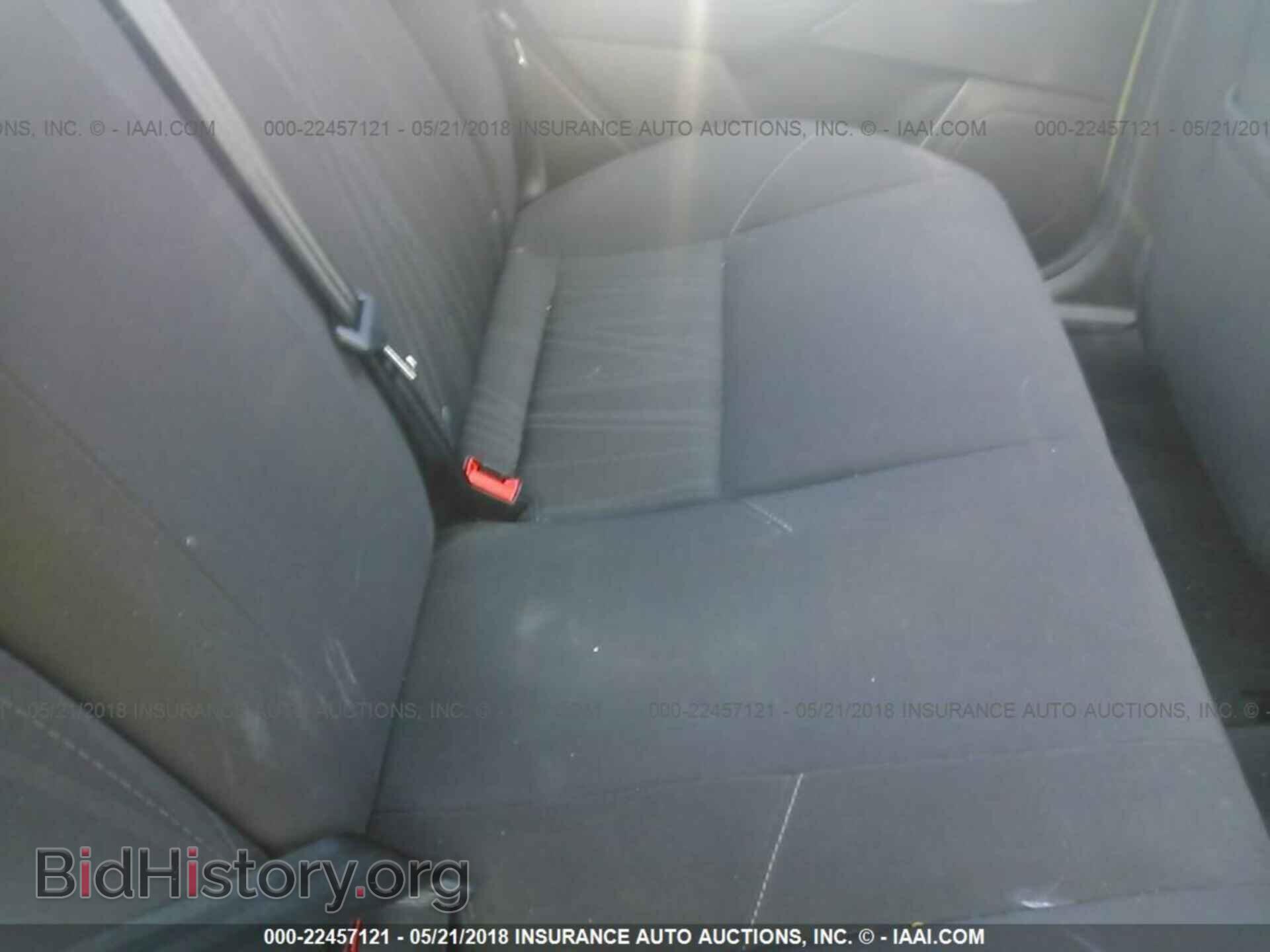2016 Ford Focus - VIN: 1FADP3F27GL277394 - Photo 8