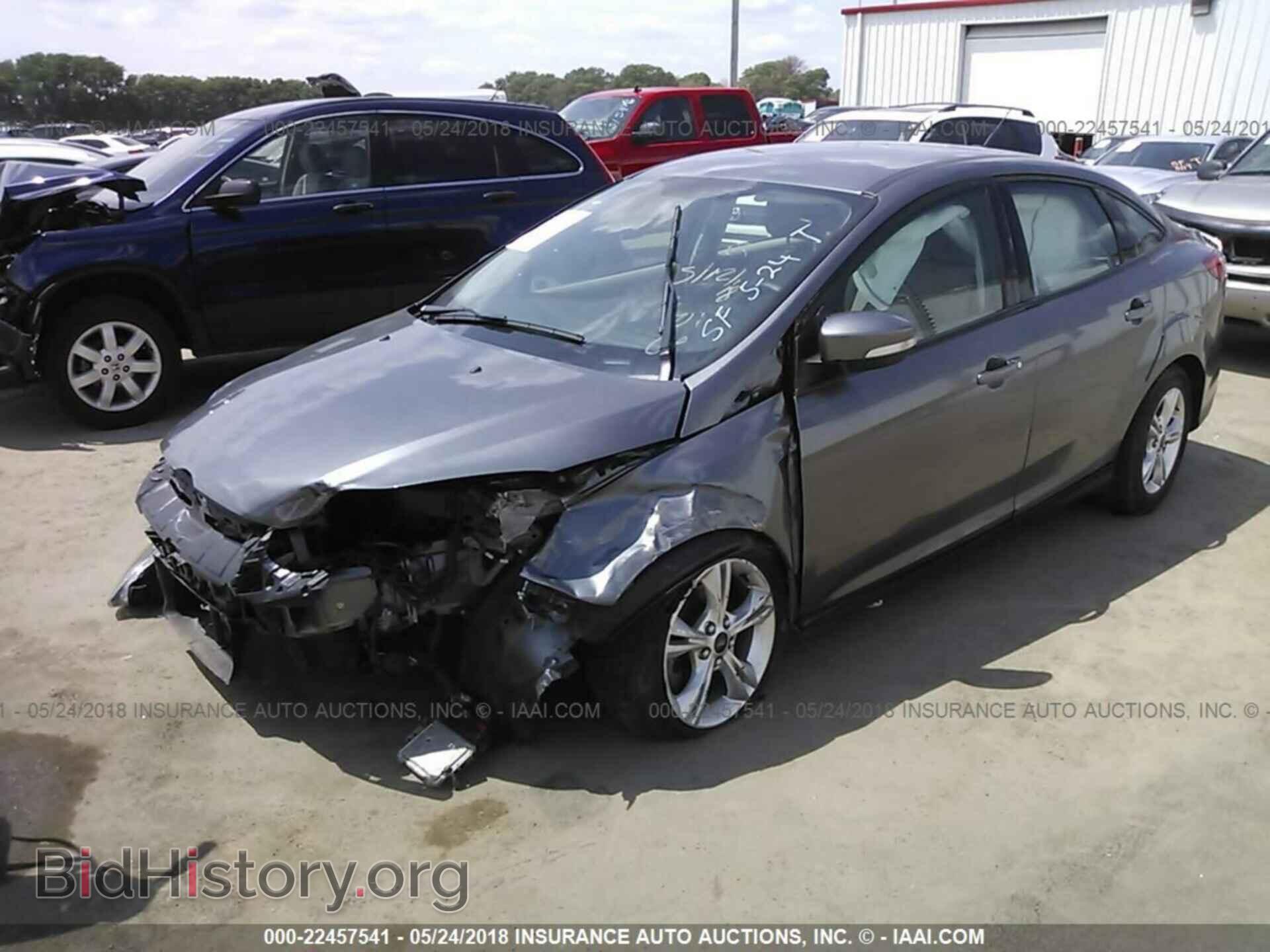 2014 Ford Focus - VIN: 1FADP3F25EL283661 - Фото 2
