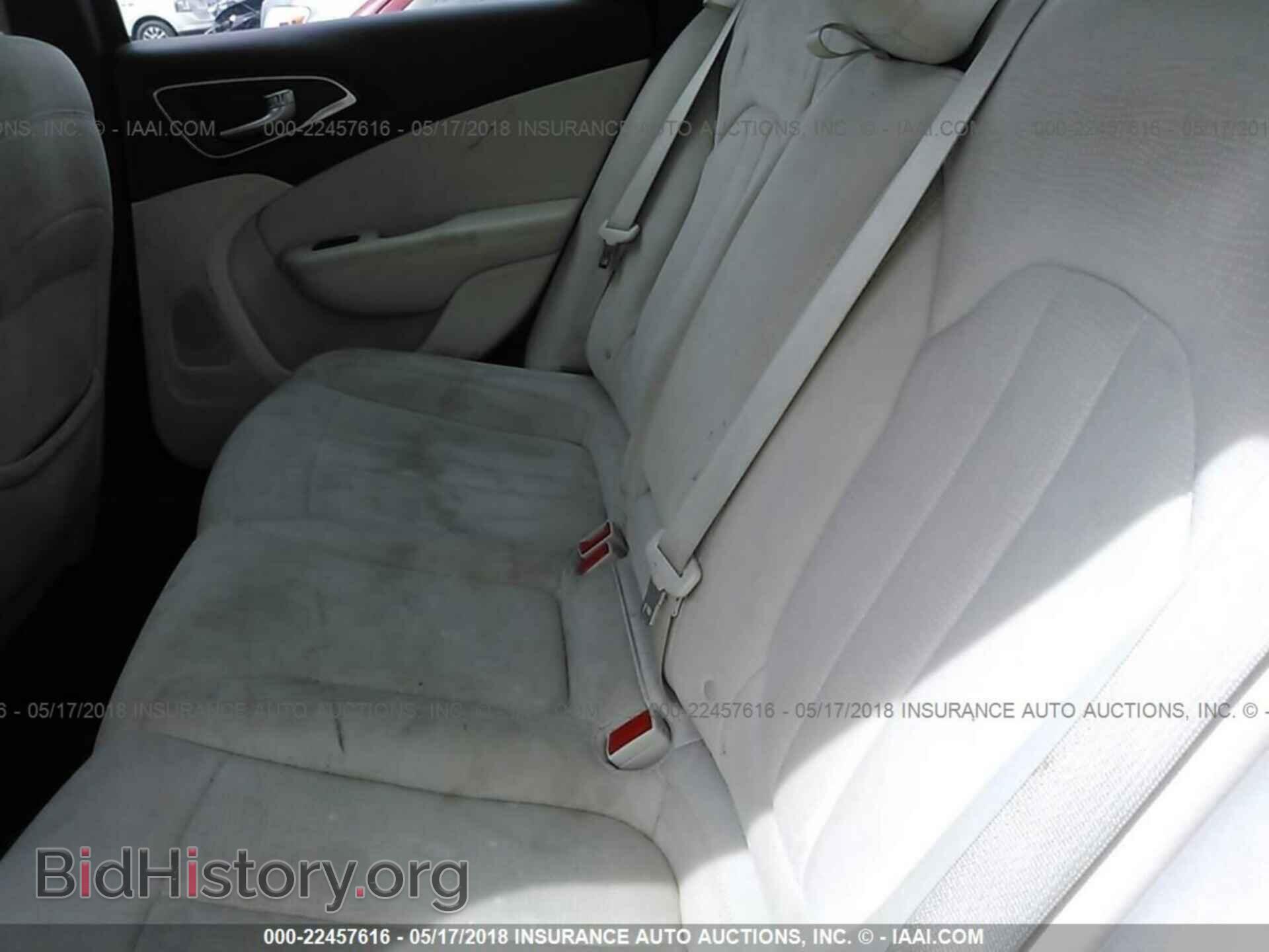 2015 Chrysler 200 - VIN: 1C3CCCAB1FN688581 - Photo 8