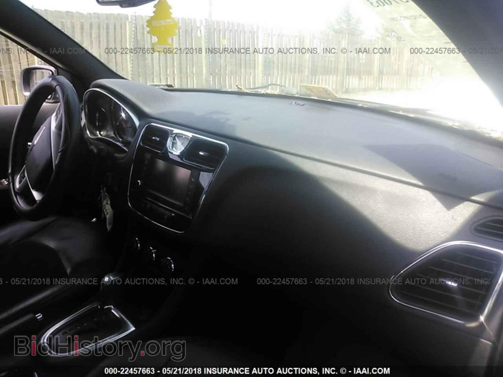 2012 Chrysler 200 - VIN: 1C3CCBHG0CN159162 - Photo 5