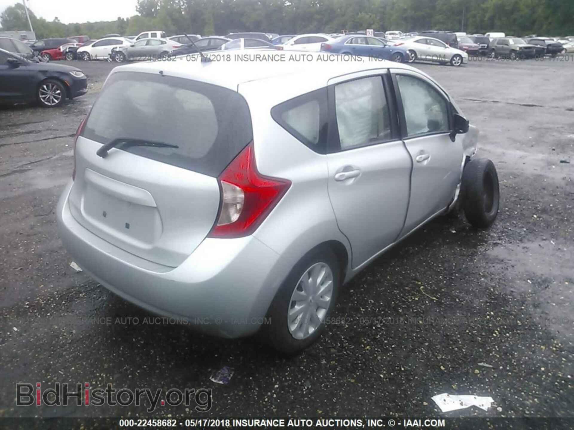 2015 Nissan Versa note - VIN: 3N1CE2CP2FL382677 - Photo 4