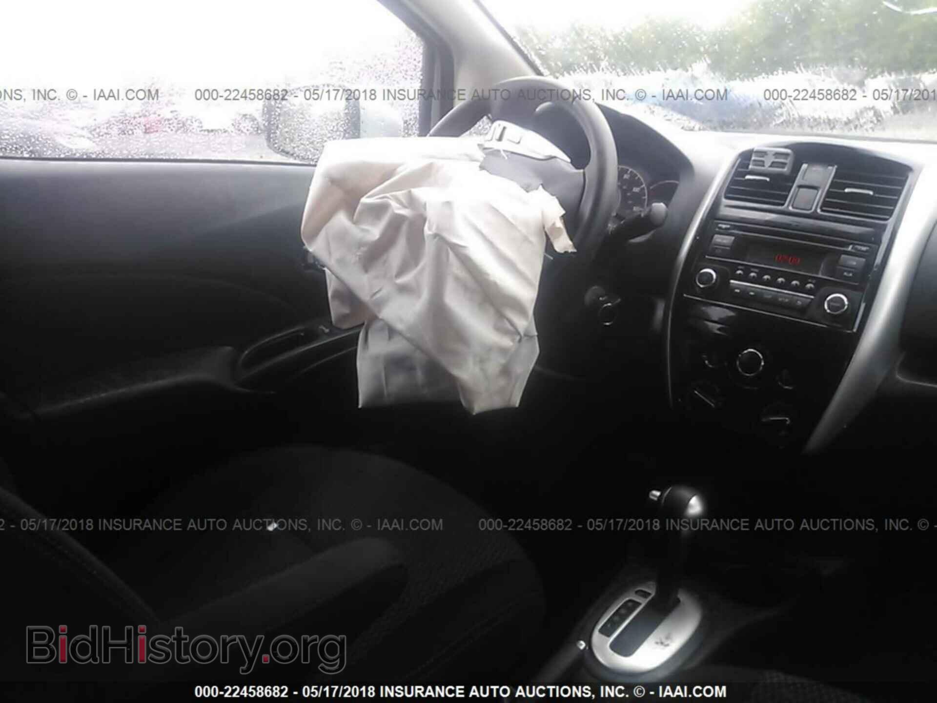 2015 Nissan Versa note - VIN: 3N1CE2CP2FL382677 - Photo 5