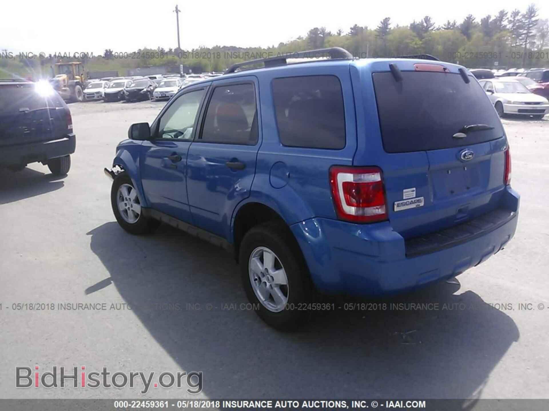 2012 Ford Escape - VIN: 1FMCU9D78CKB25409 - Photo 3