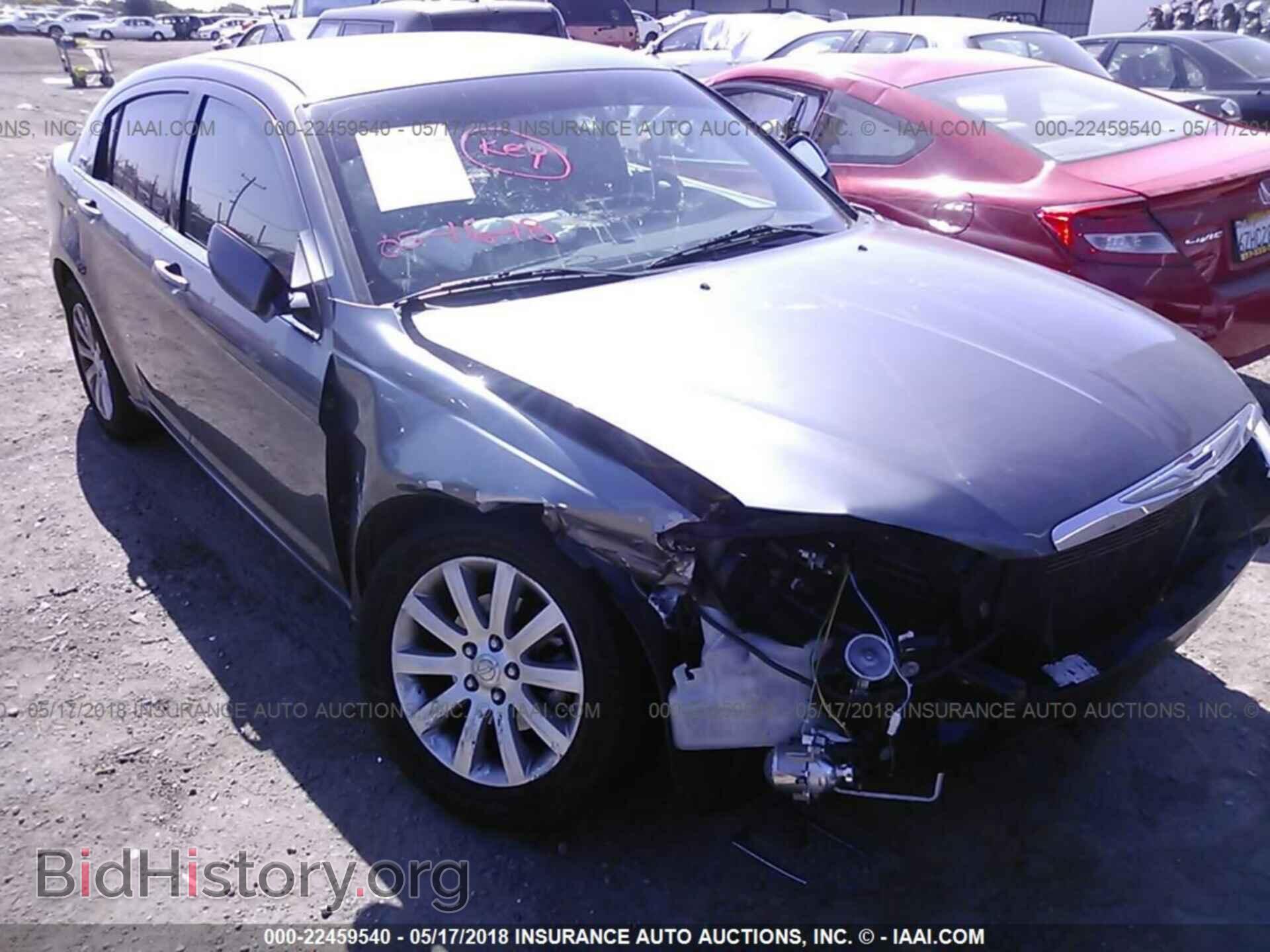 Photo 1C3CCBBB2DN553552 - Chrysler 200 2013