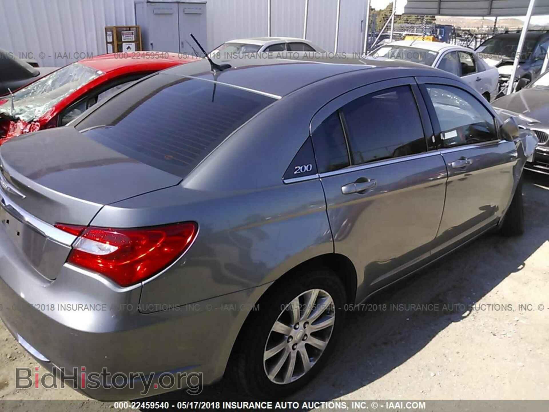 2013 Chrysler 200 - VIN: 1C3CCBBB2DN553552 - Photo 4