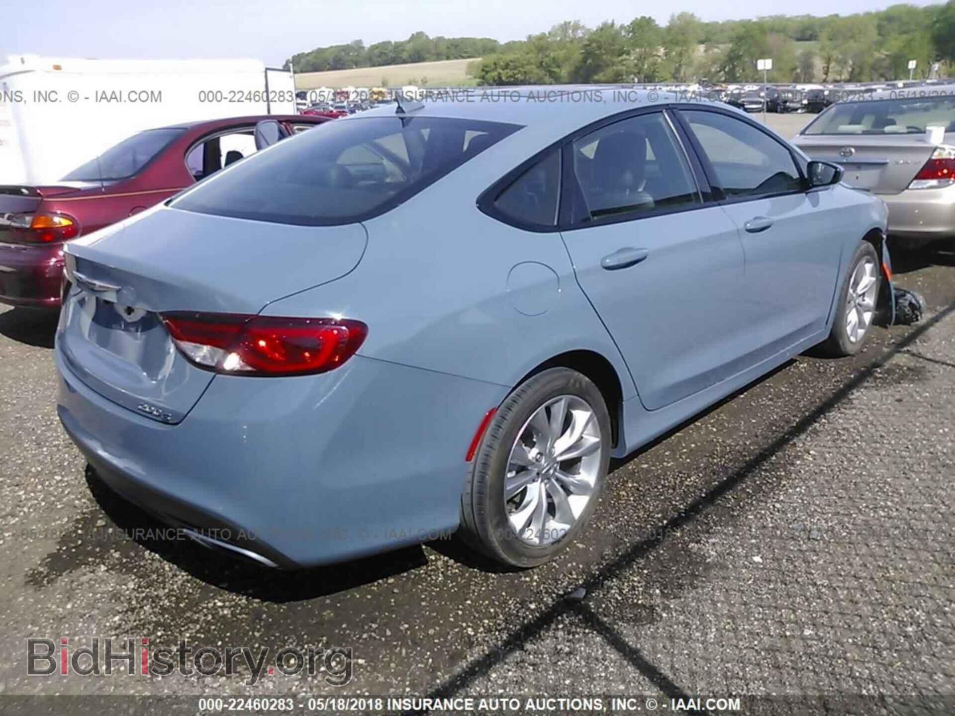 2015 Chrysler 200 - VIN: 1C3CCCBBXFN682695 - Photo 4