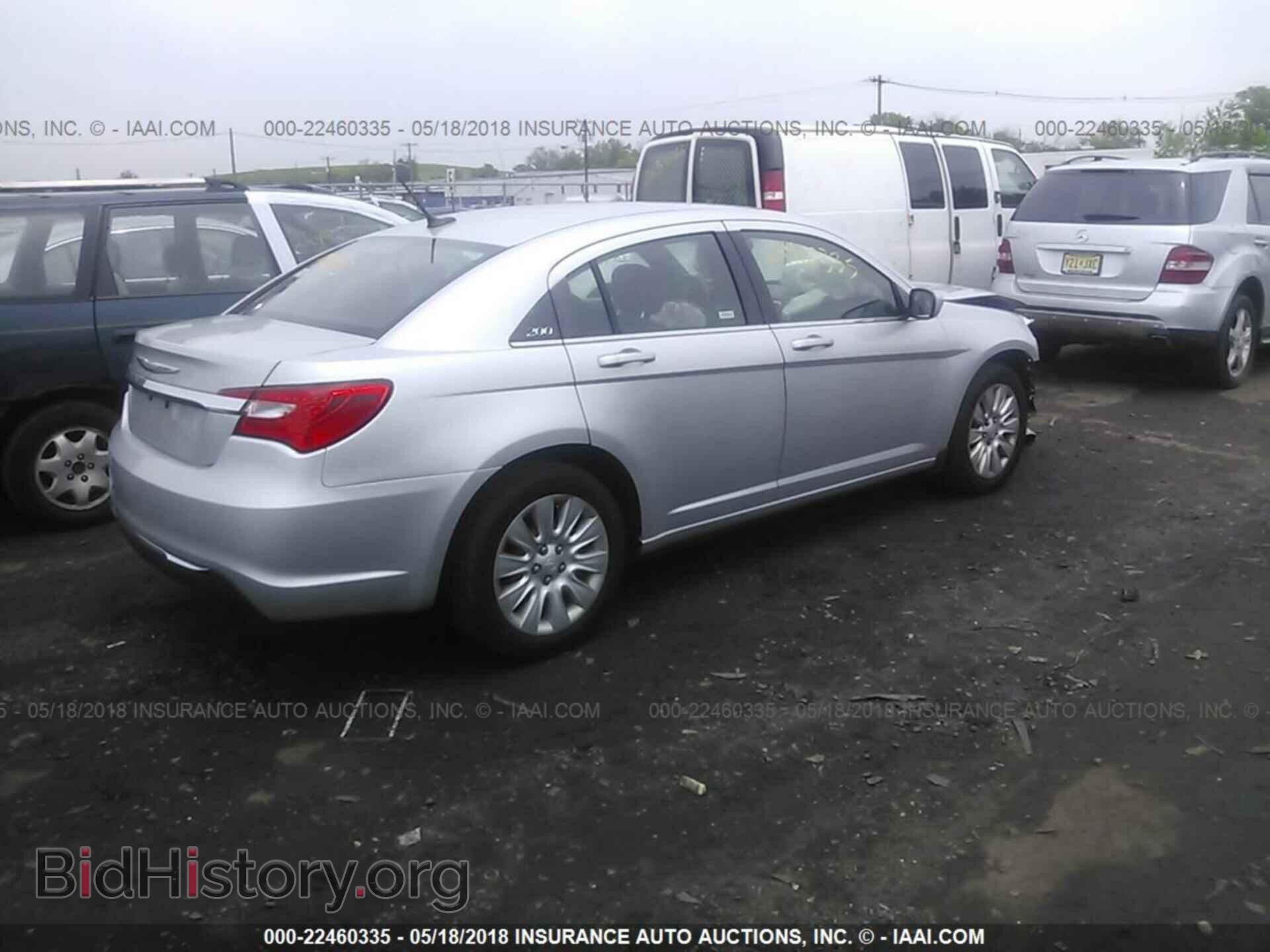 2012 Chrysler 200 - VIN: 1C3CCBAB3CN100458 - Фото 4