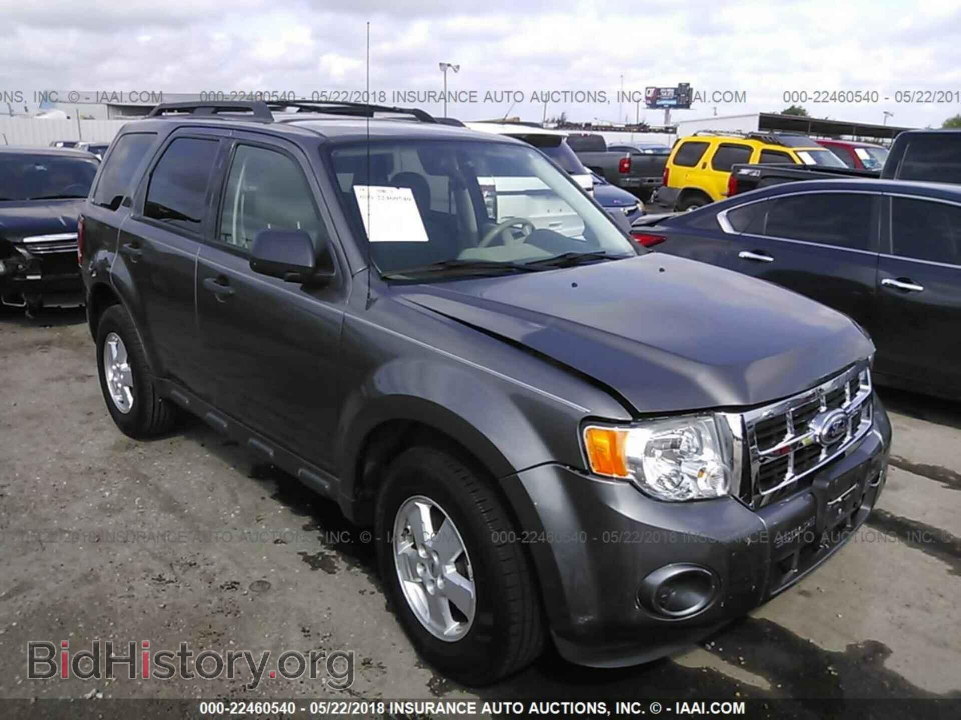 Photo 1FMCU0C75CKC20037 - Ford Escape 2012