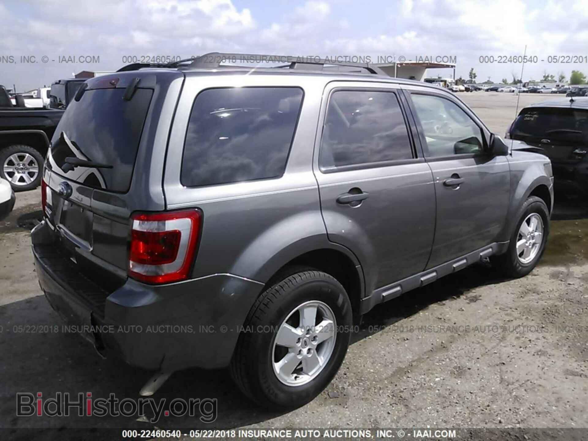 2012 Ford Escape - VIN: 1FMCU0C75CKC20037 - Photo 4
