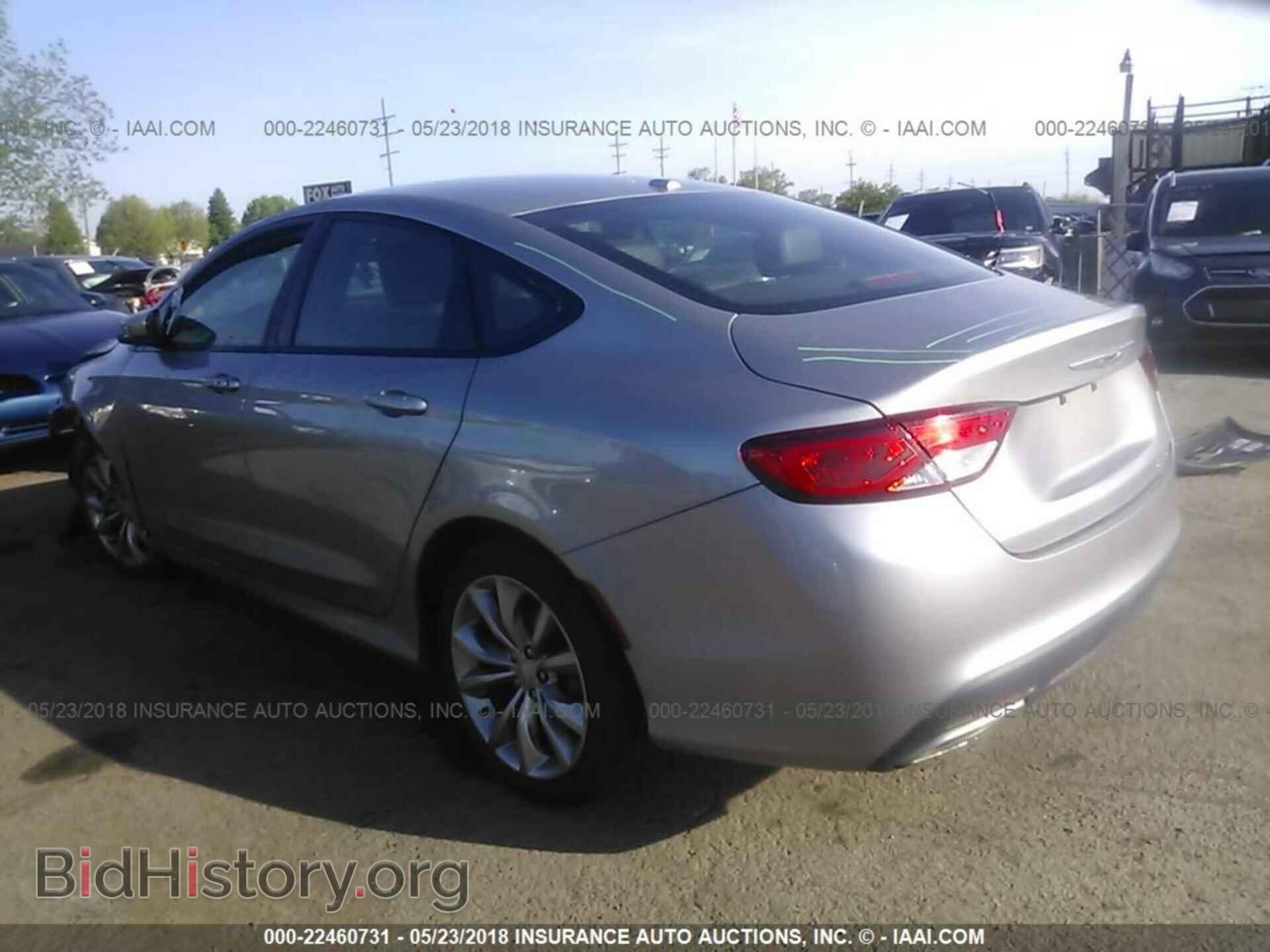 2015 Chrysler 200 - VIN: 1C3CCCBG1FN727745 - Photo 3