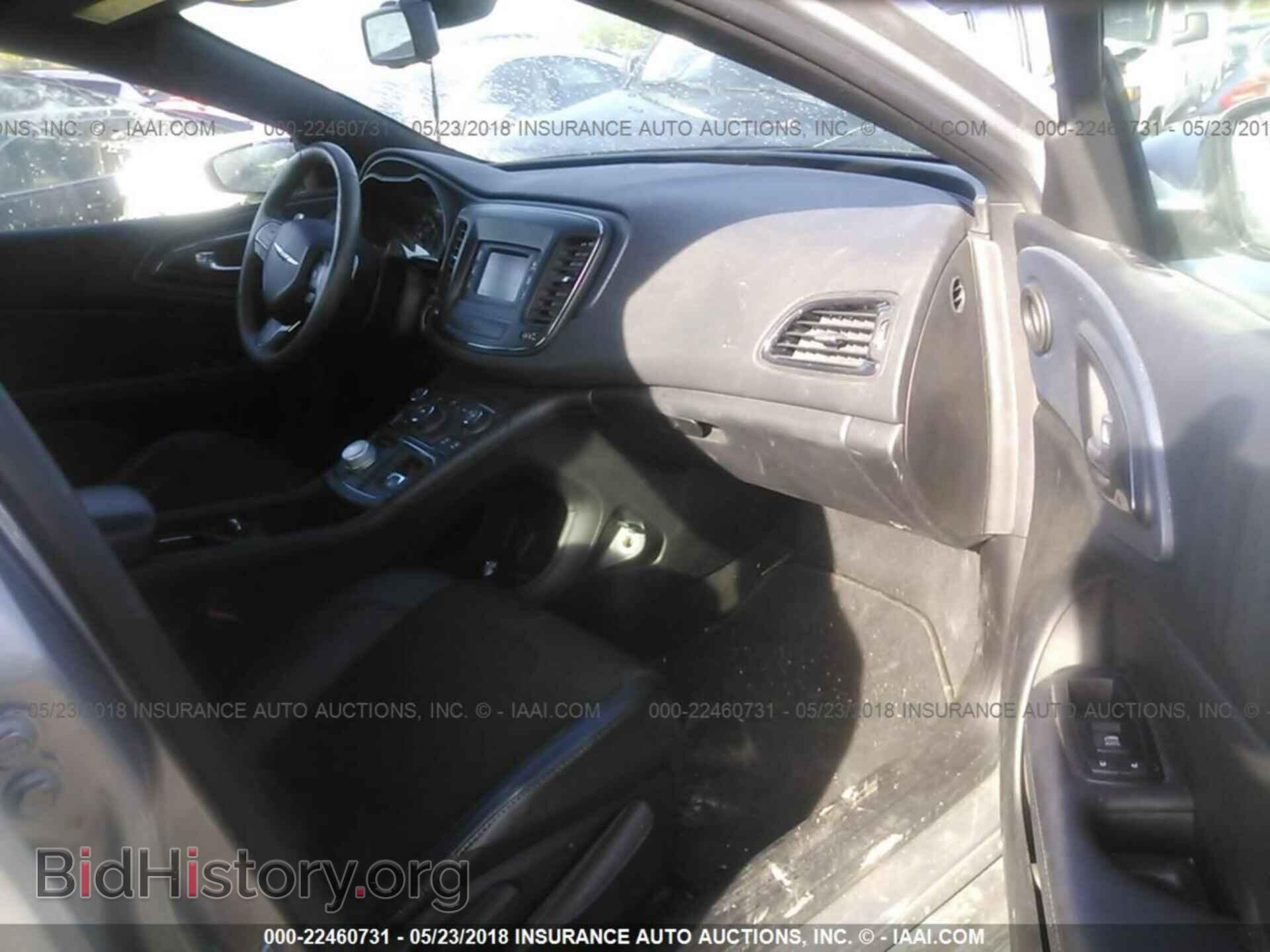2015 Chrysler 200 - VIN: 1C3CCCBG1FN727745 - Photo 5