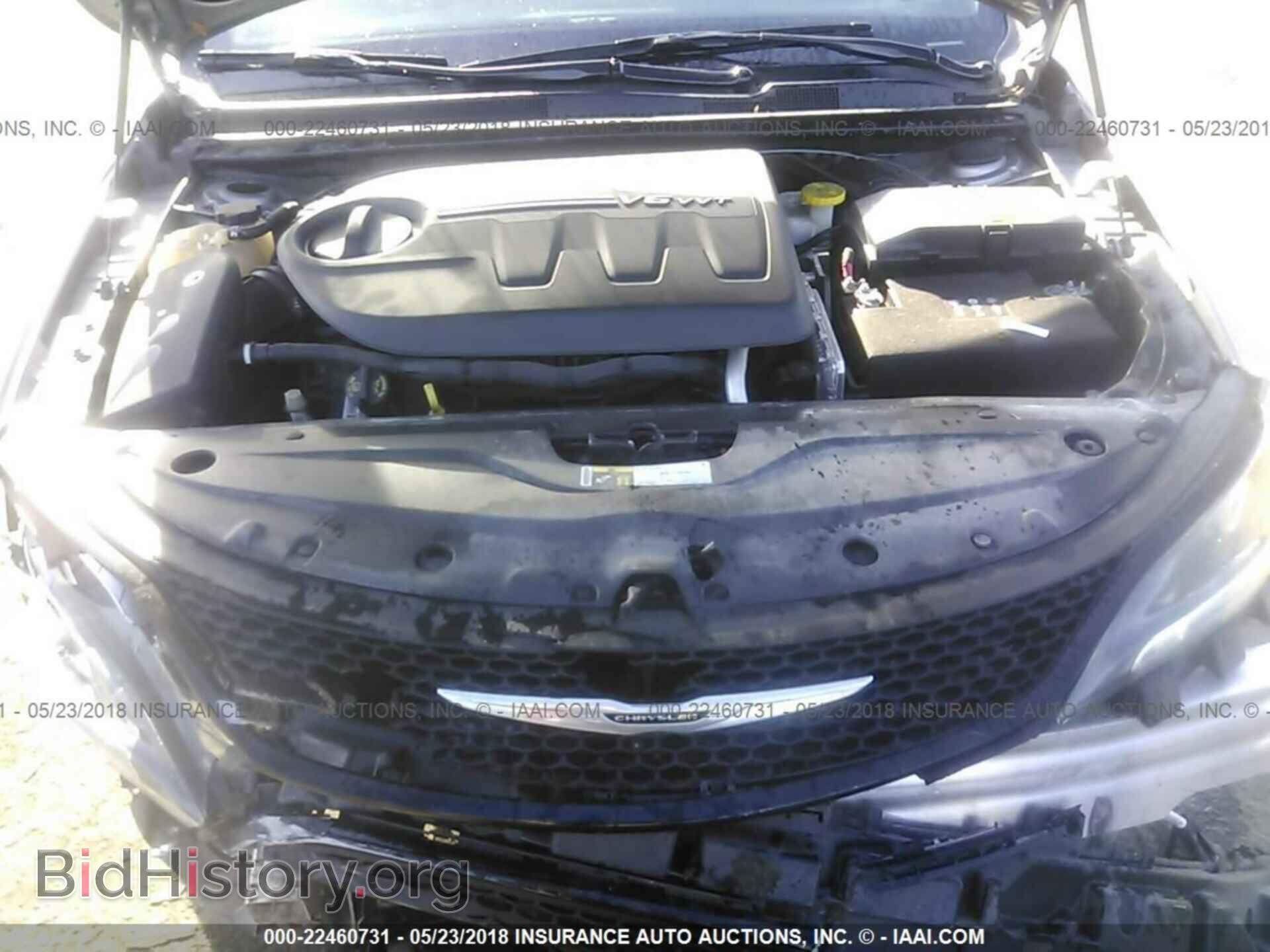 2015 Chrysler 200 - VIN: 1C3CCCBG1FN727745 - Photo 10