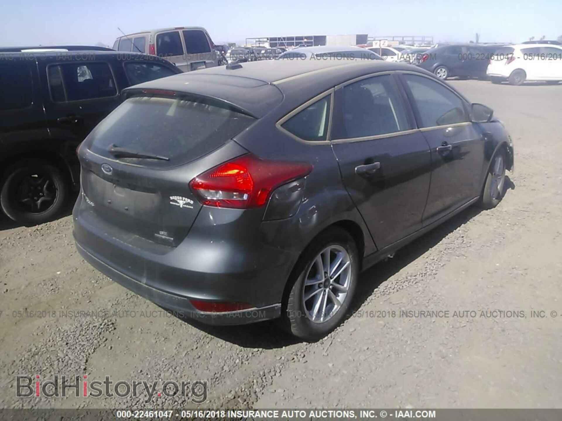 2015 Ford Focus - VIN: 1FADP3K25FL277155 - Photo 4