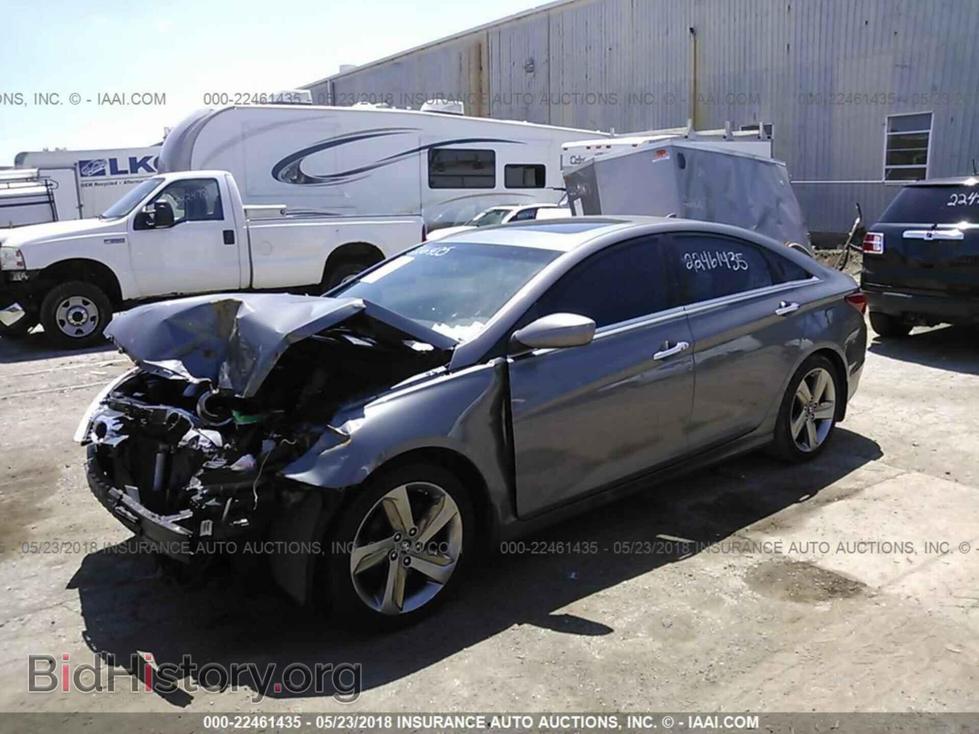 2012 Hyundai Sonata - VIN: 5NPEC4AB0CH456267 - Photo 2