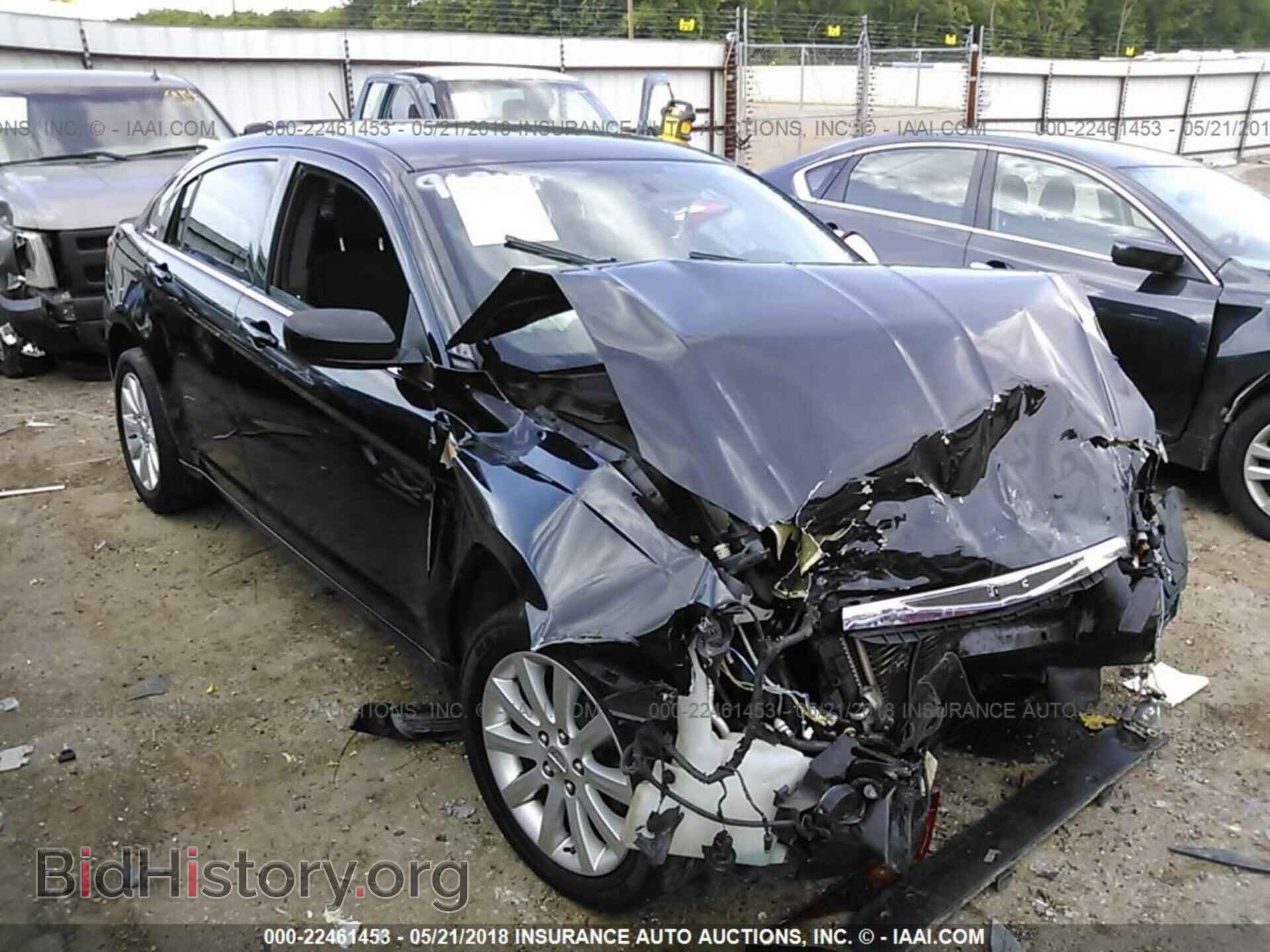 Фотография 1C3CCBBBXCN262845 - Chrysler 200 2012