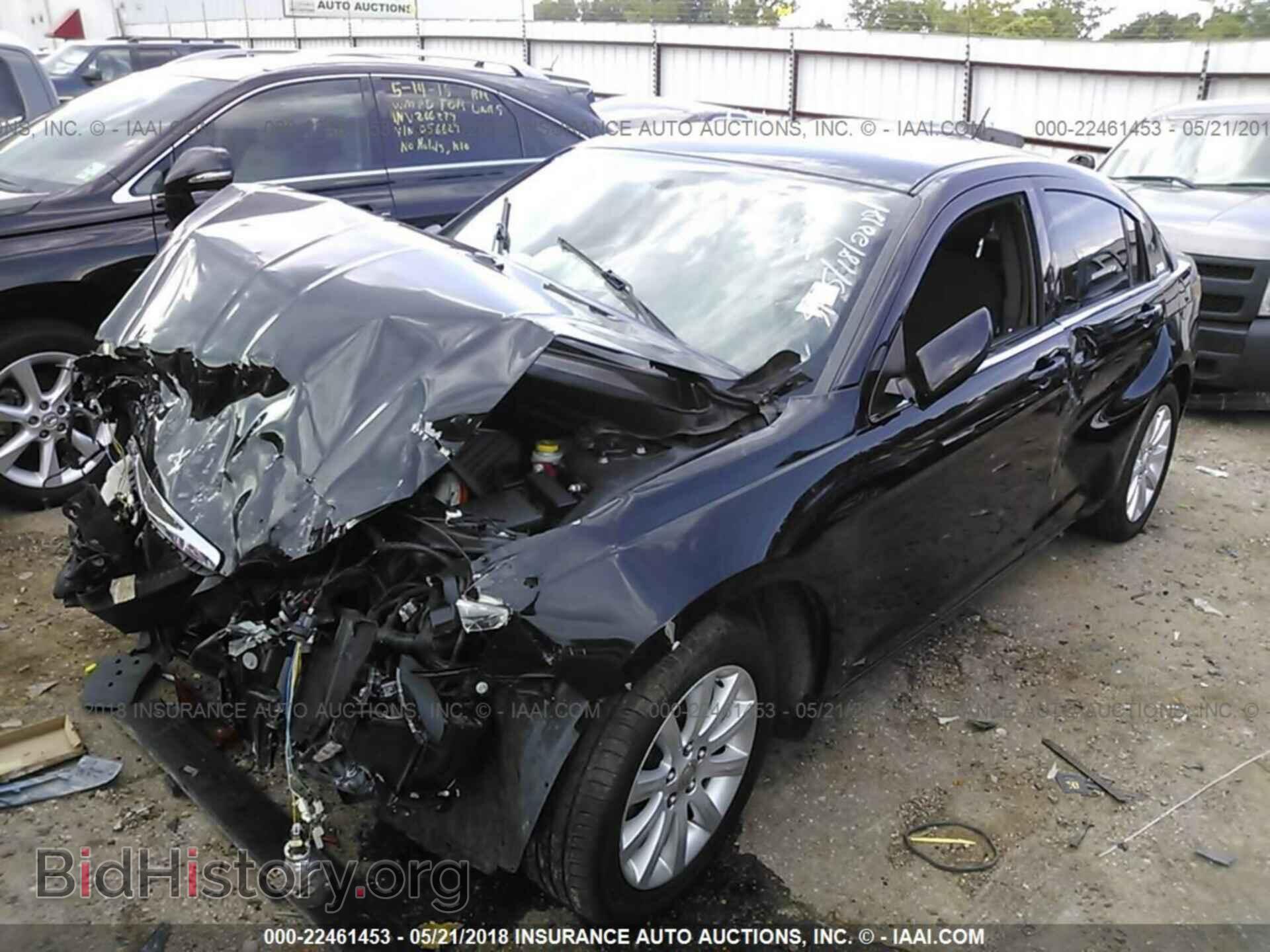 2012 Chrysler 200 - VIN: 1C3CCBBBXCN262845 - Photo 2