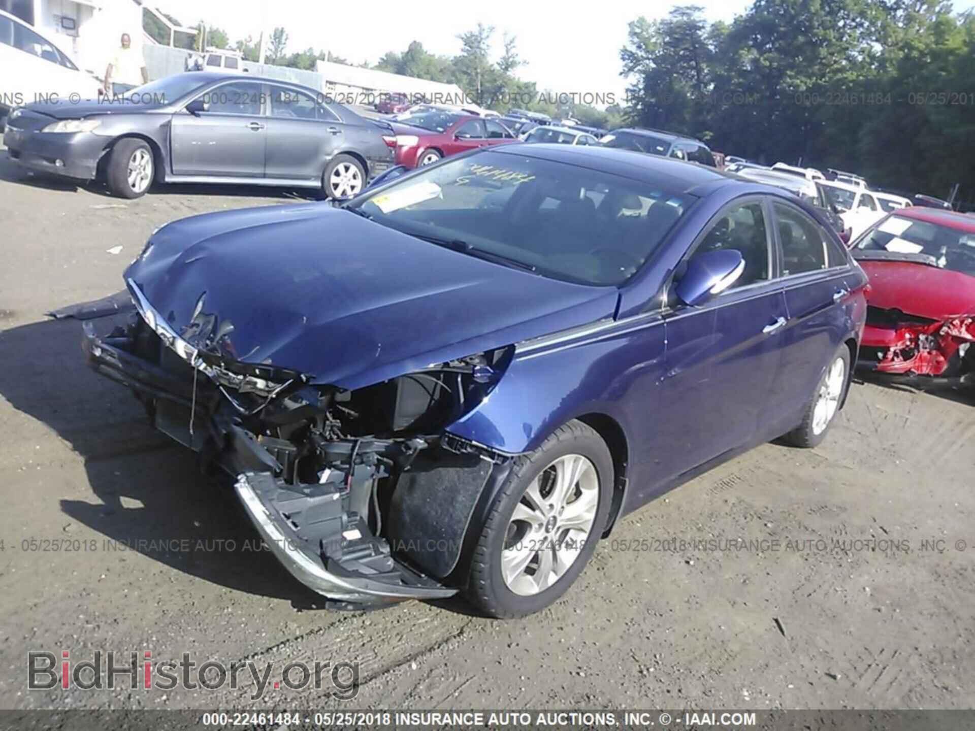 2012 Hyundai Sonata - VIN: 5NPEC4ACXCH487910 - Photo 2