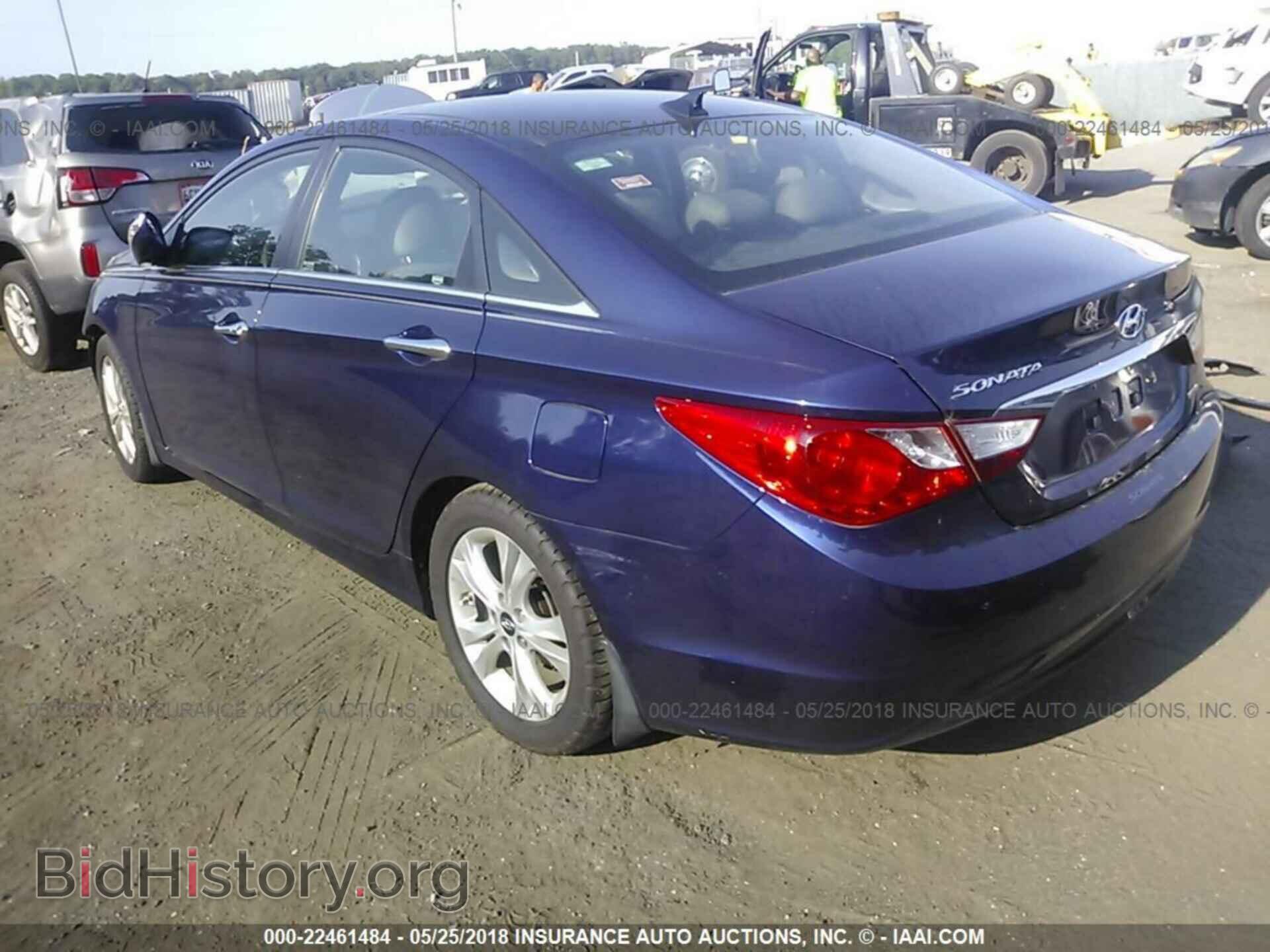 2012 Hyundai Sonata - VIN: 5NPEC4ACXCH487910 - Photo 3