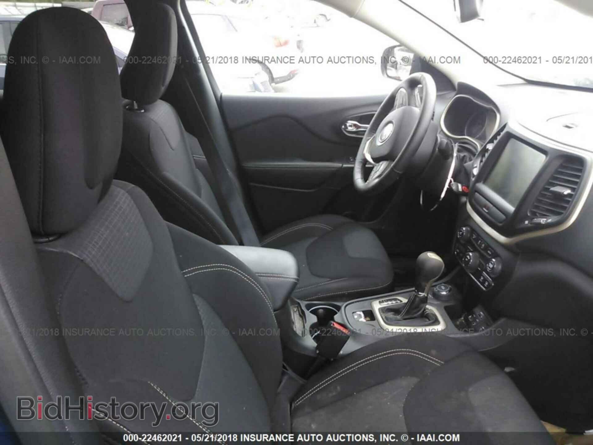 2015 Jeep Cherokee - VIN: 1C4PJMCS6FW704077 - Photo 5