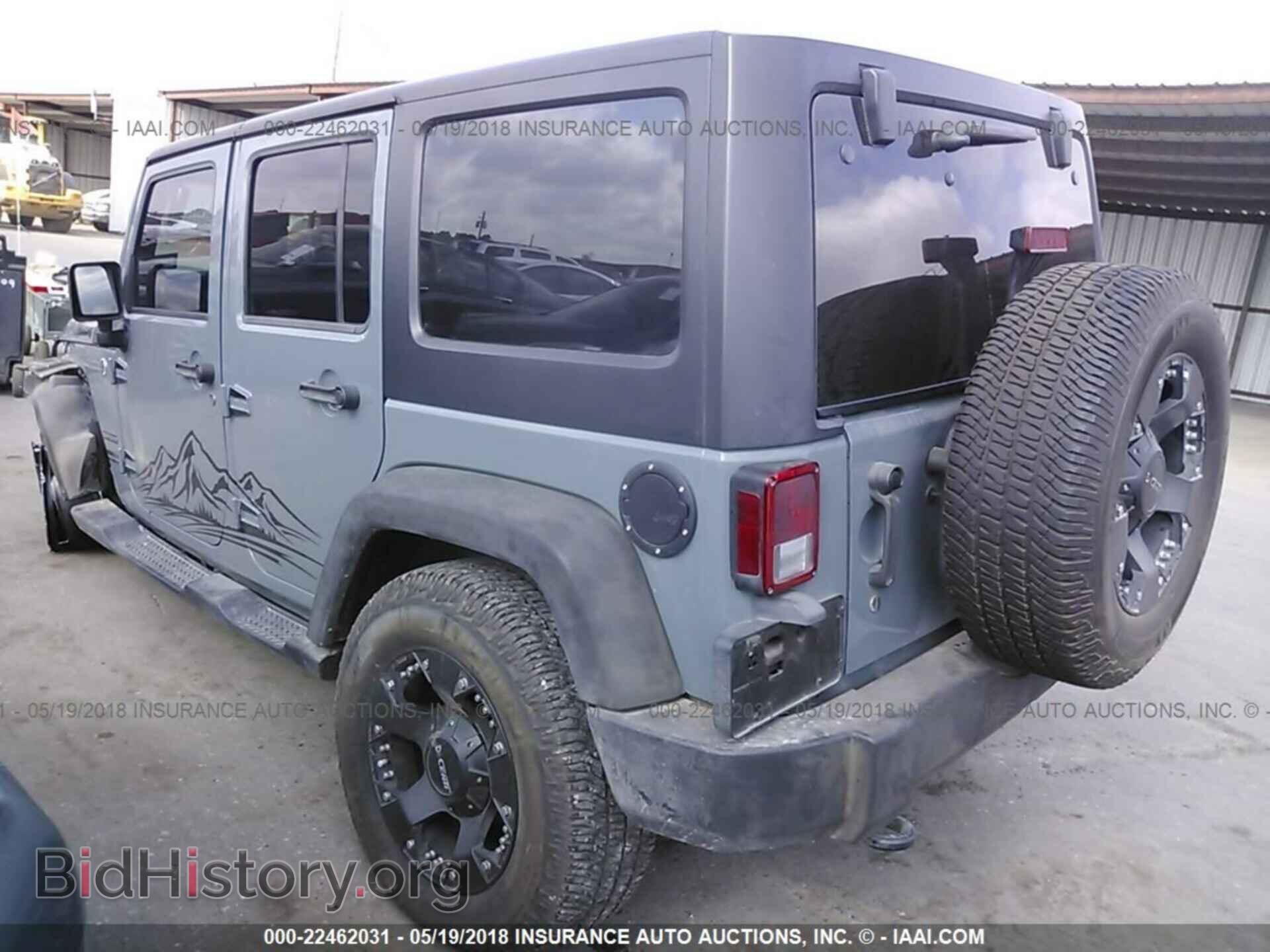 2014 Jeep Wrangler - VIN: 1C4BJWDG7EL215929 - Фото 3
