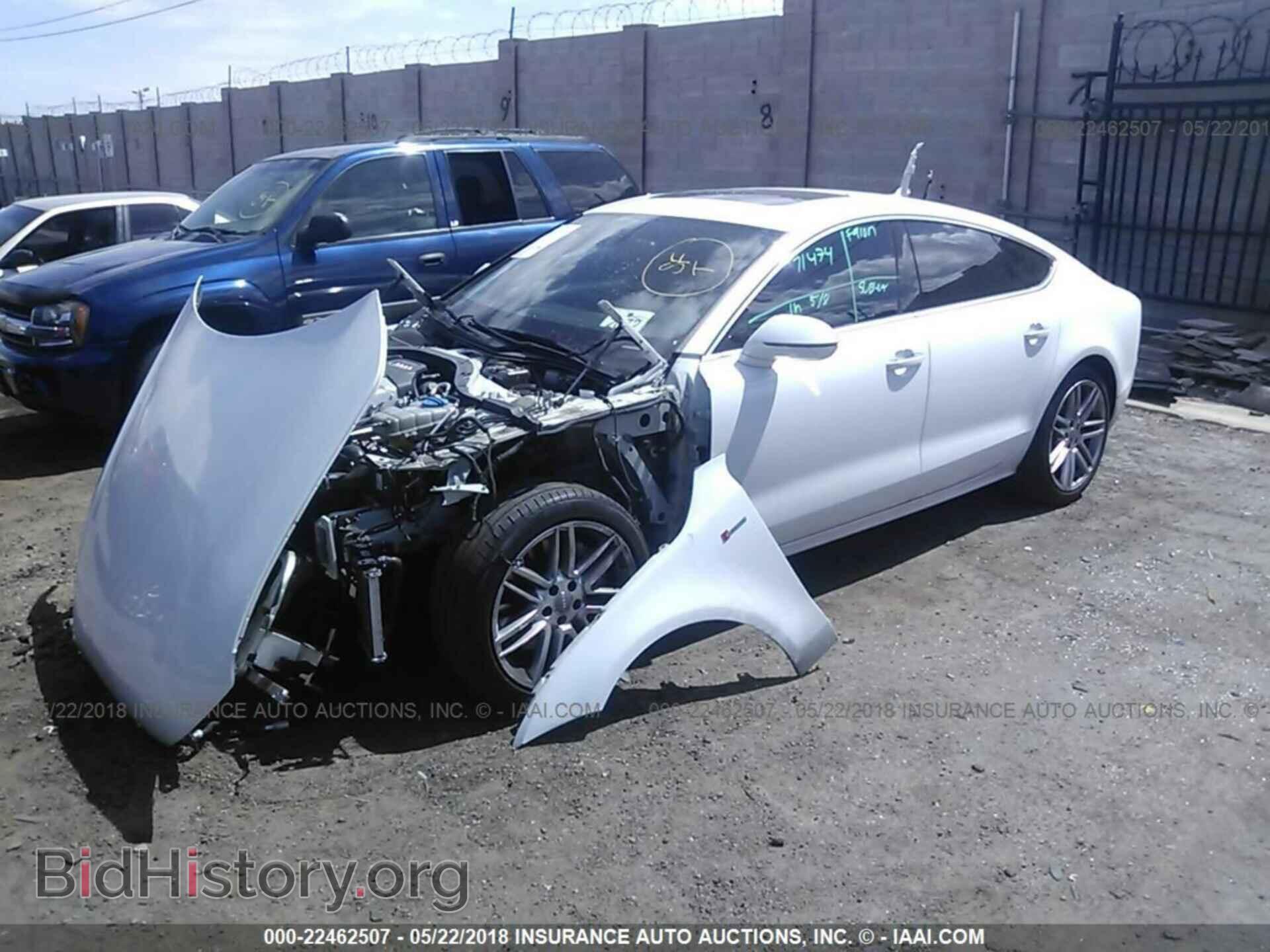 2013 Audi A7 - VIN: WAUYGAFC8DN070938 - Photo 2