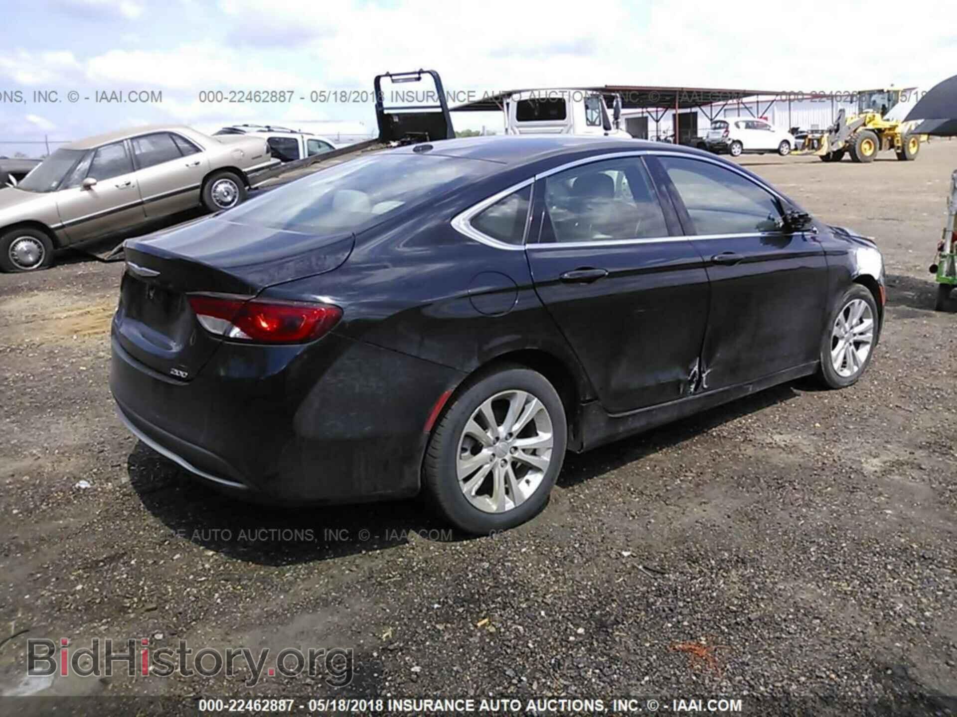 2015 Chrysler 200 - VIN: 1C3CCCABXFN552305 - Photo 4